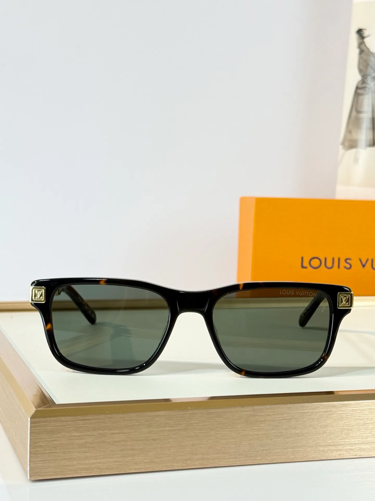 Glasses LOUIS VUITTON 18118139
