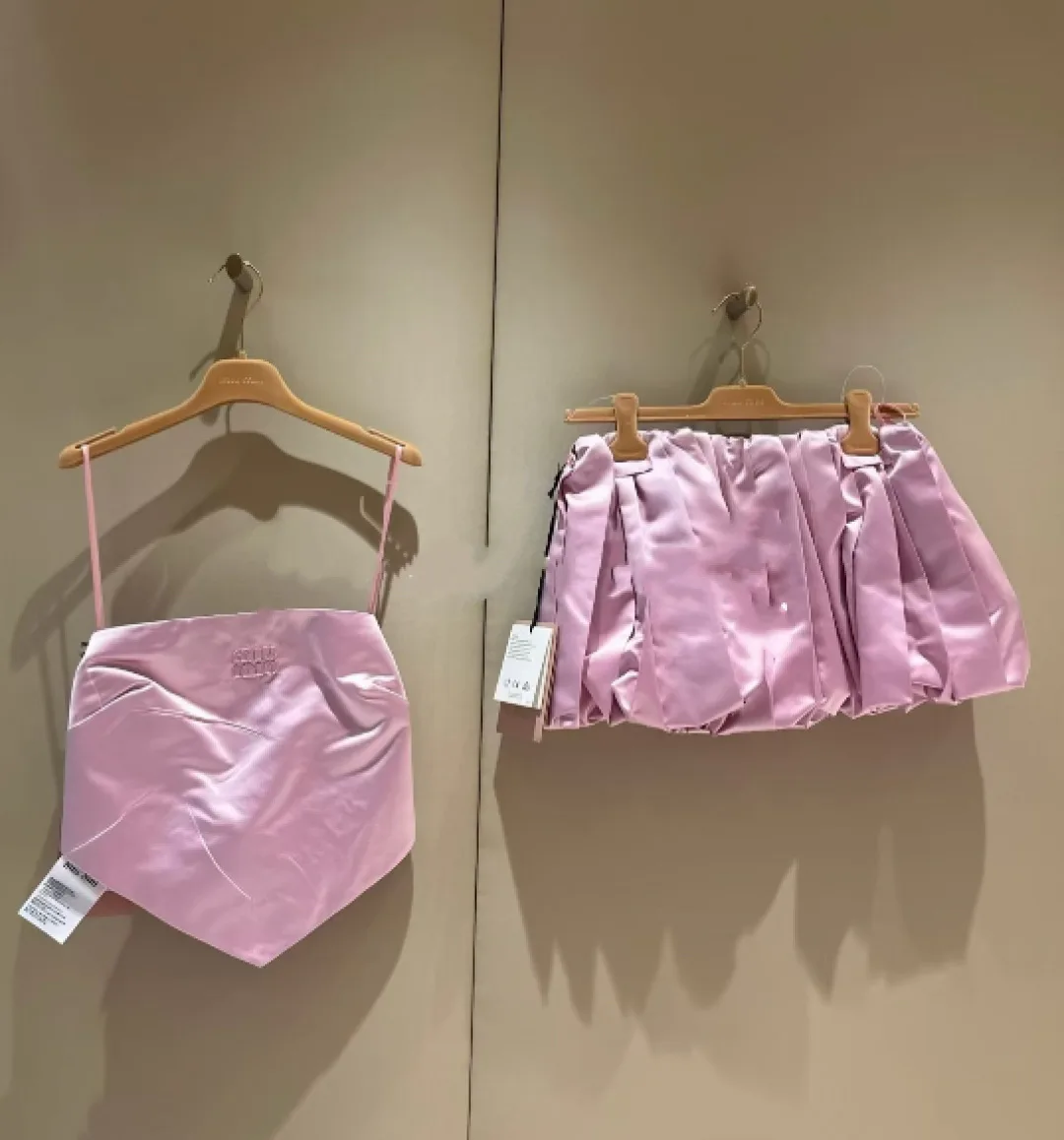 Women's Jackets And Down Jackets MIU MIU 17733579