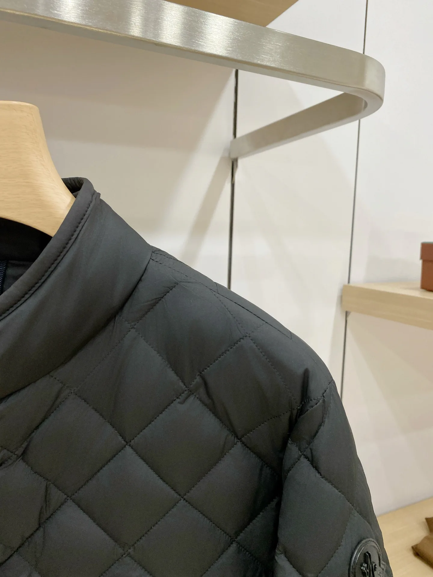 Men's Jackets And Down Jackets MONCLER 18374649