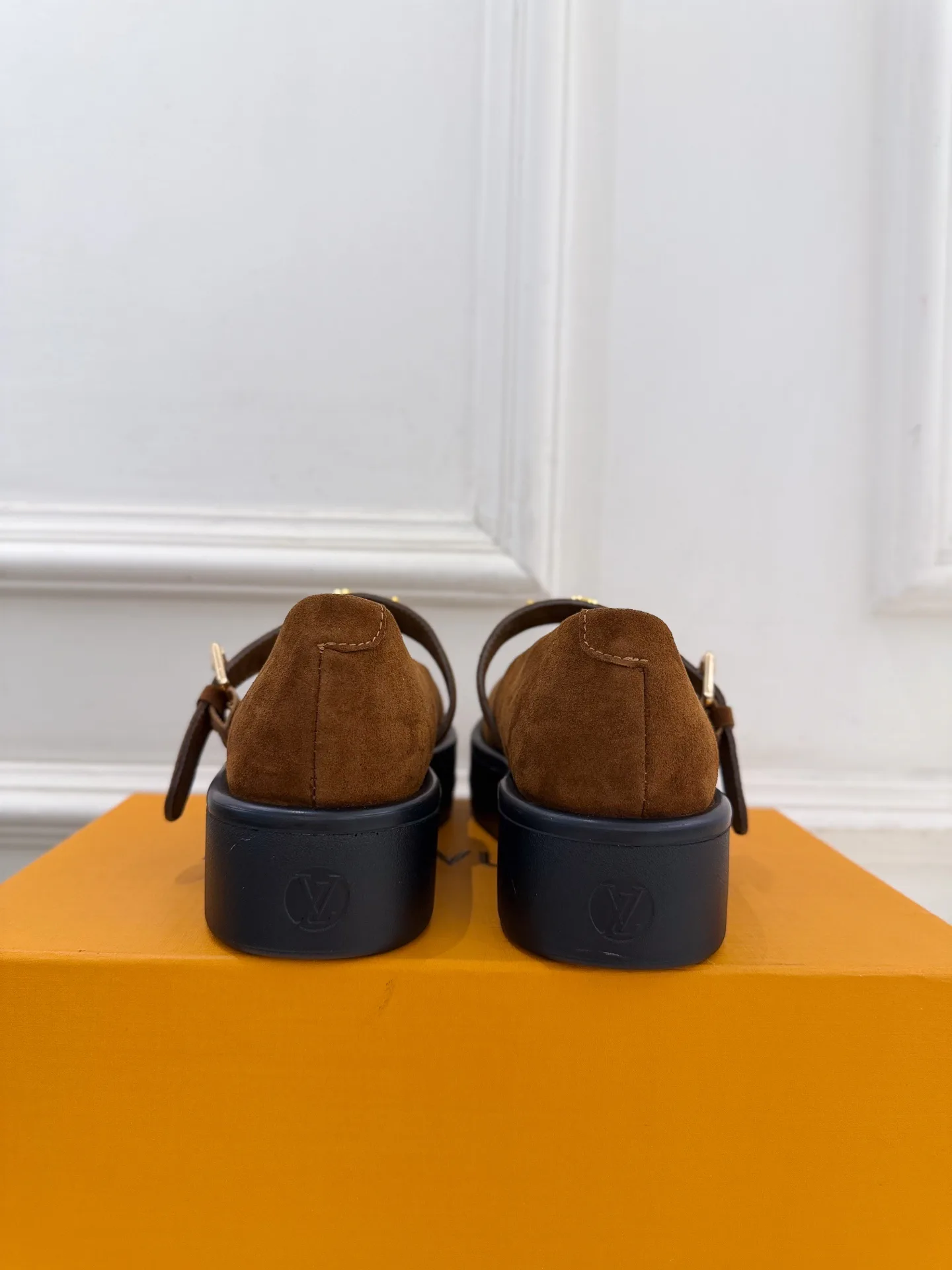 Women's Heels LOUIS VUITTON 18103954