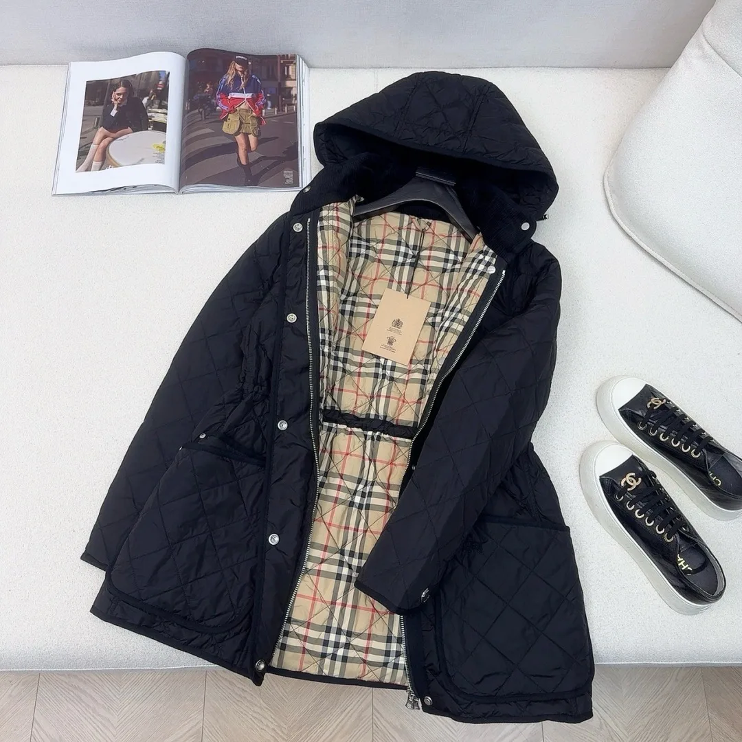Women's Jackets And Down Jackets BURBERRY 17840423