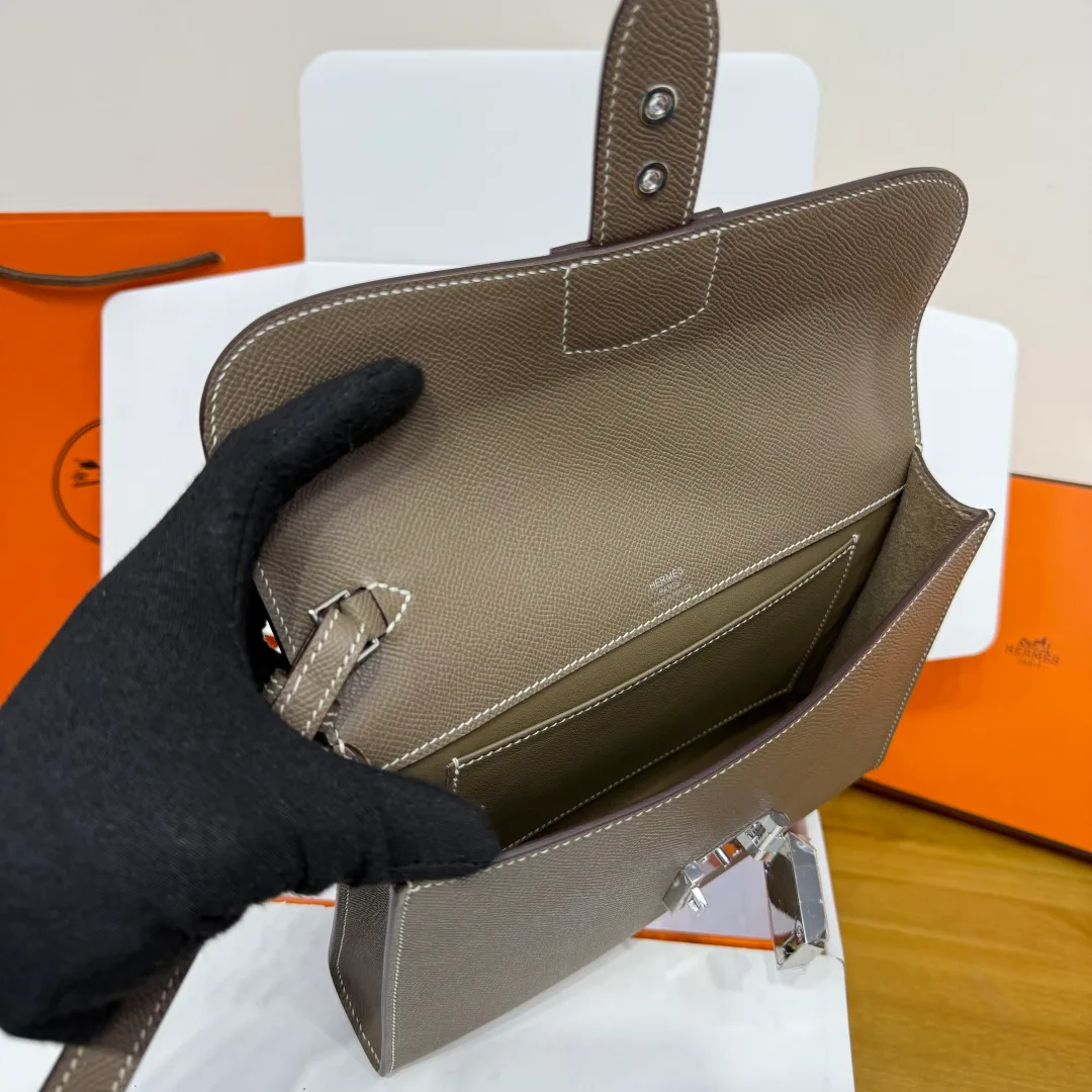 Women's Clutches HERMES 18077348