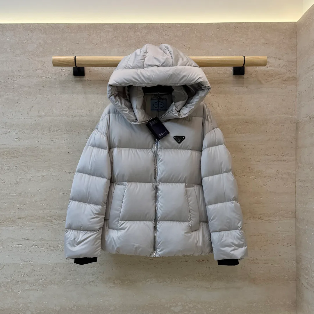 Women's Jackets And Down Jackets PRADA 18226355