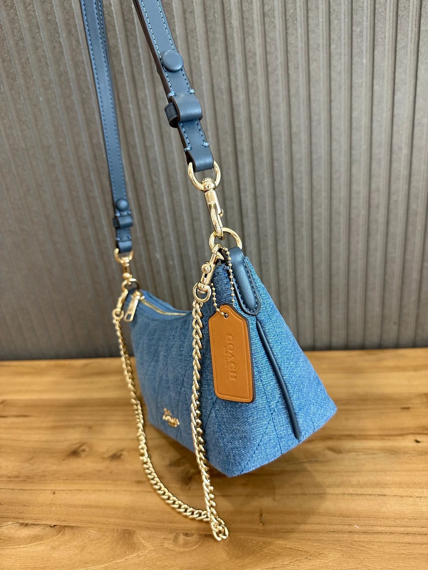 Women's Classic Handbags COACH 18364974