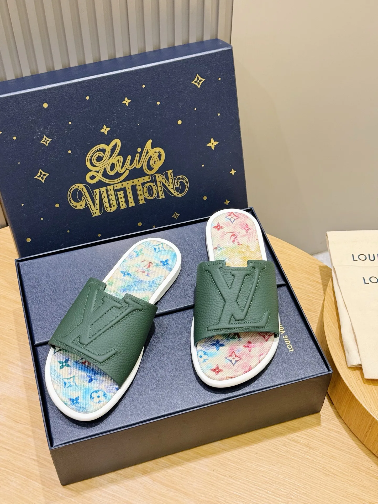 Men's Flip-Flops LOUIS VUITTON 17342962