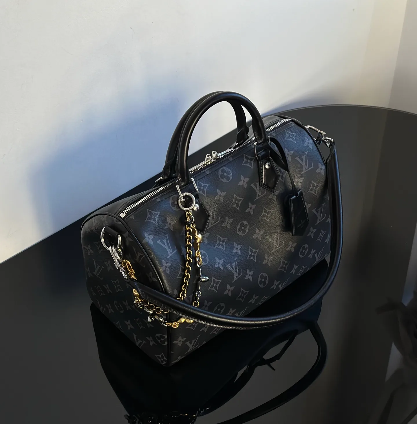 Women's Classic Handbags LOUIS VUITTON 18376592