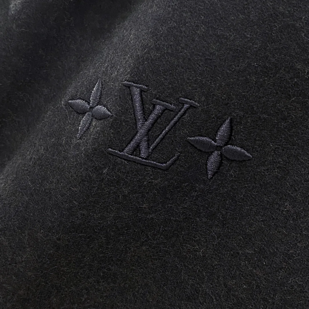 Куртки И Пуховики Мужские Louis Vuitton 18572311