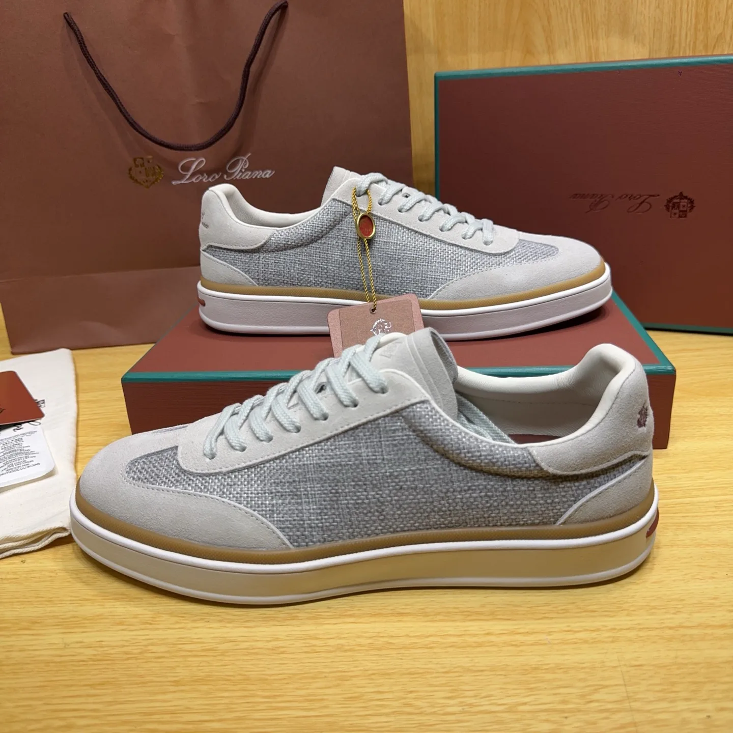 Women's Sneakers LORO PIANA 18263653