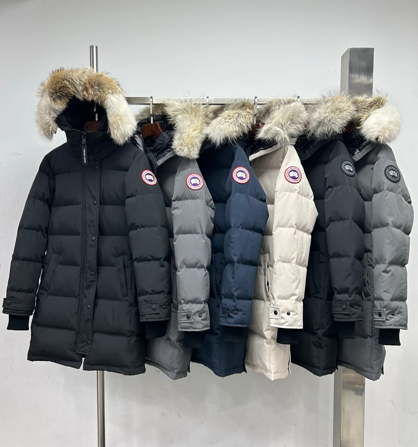 Women's Jackets And Down Jackets CANADA GOOSE 18007213