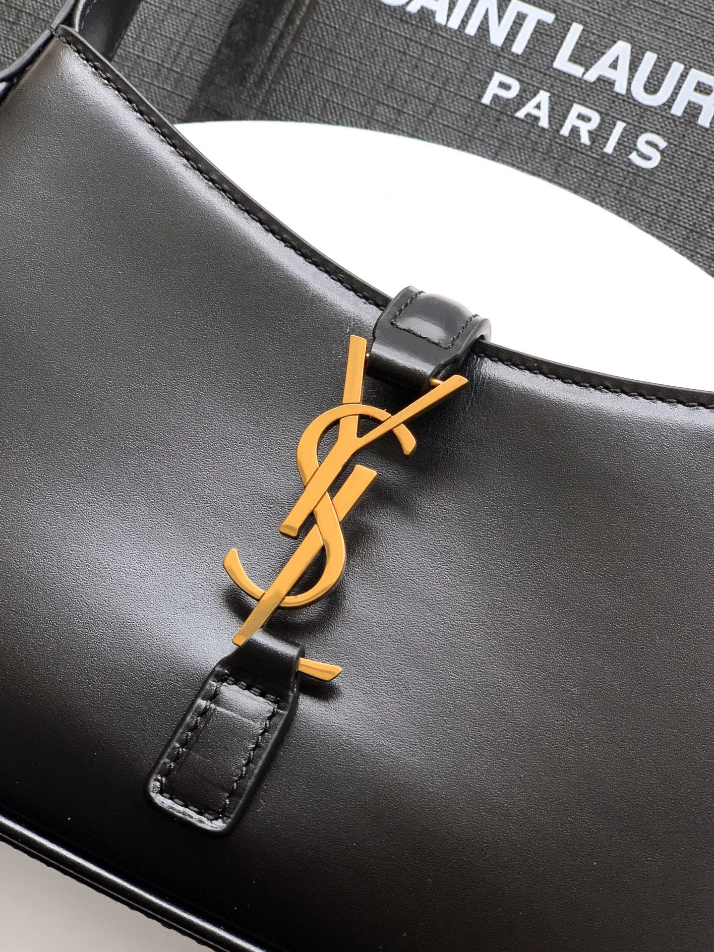 Классические Сумки Женские Saint Laurent 18610978