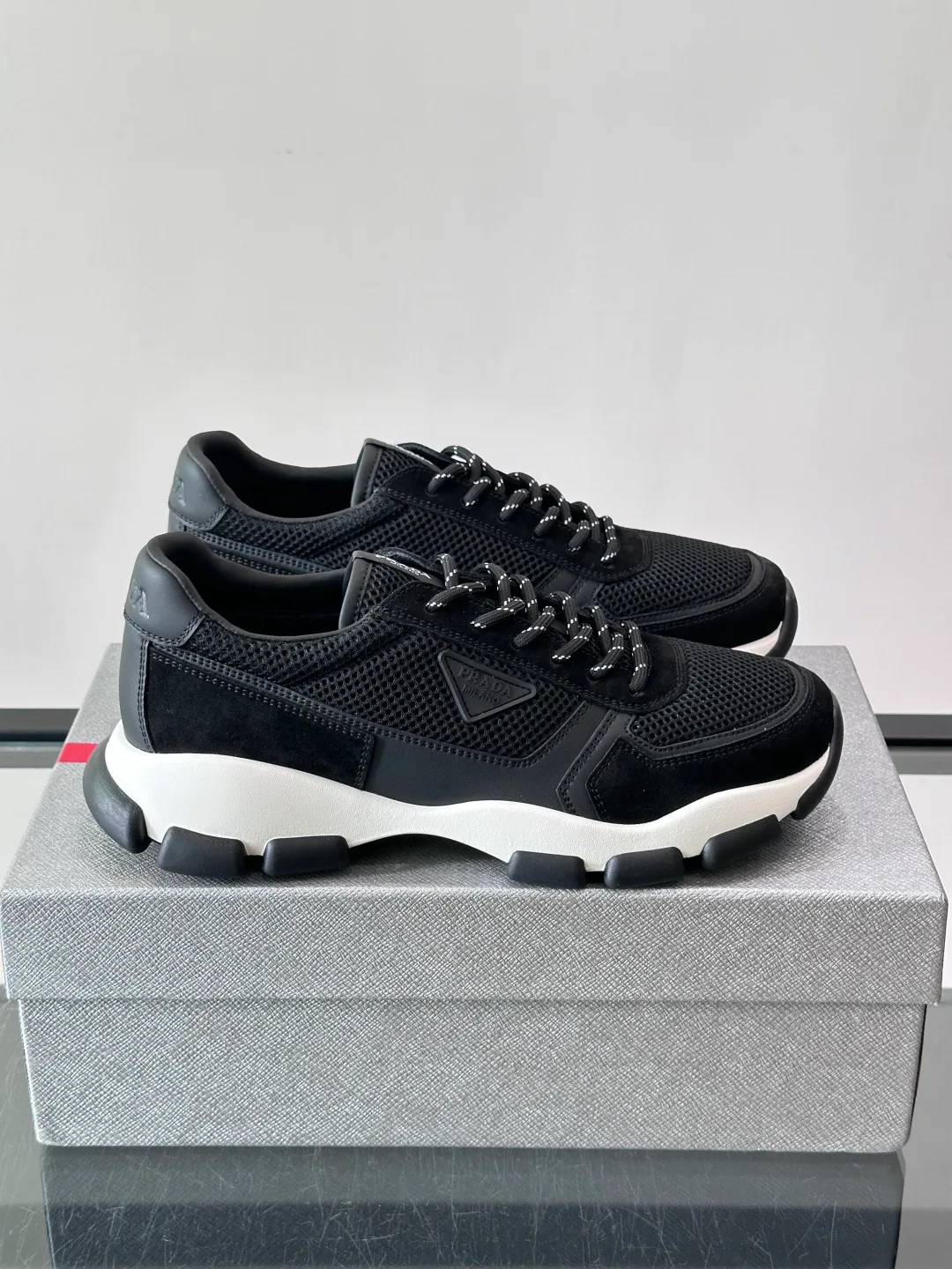 Men's Sneakers PRADA 18102779