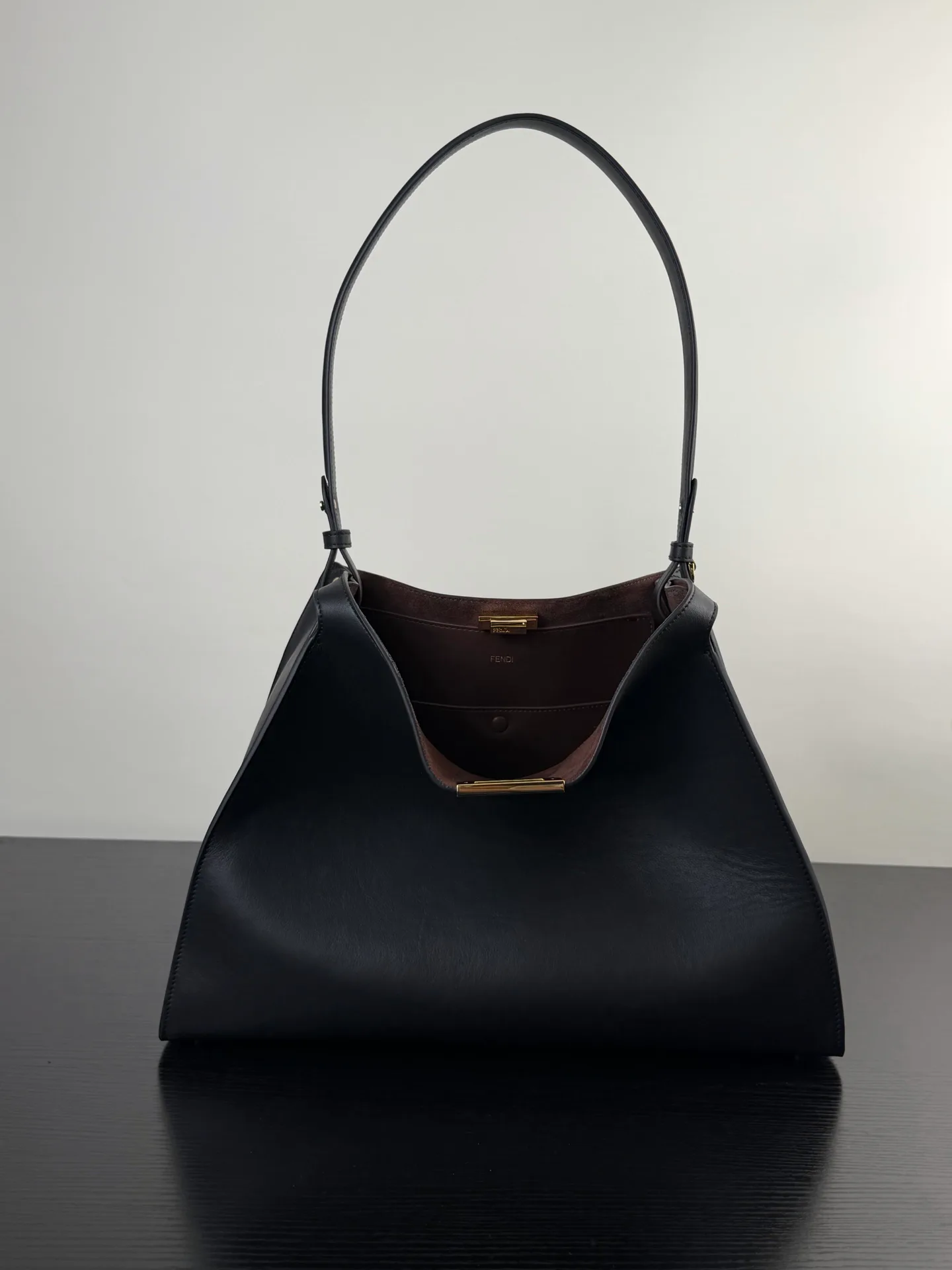 Women's Classic Handbags FENDI 17901915