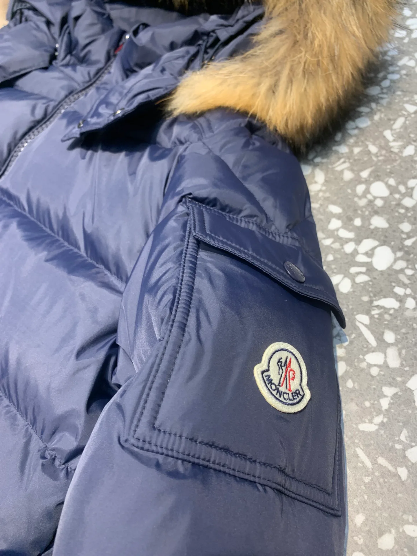 Men's Jackets And Down Jackets MONCLER 18130000