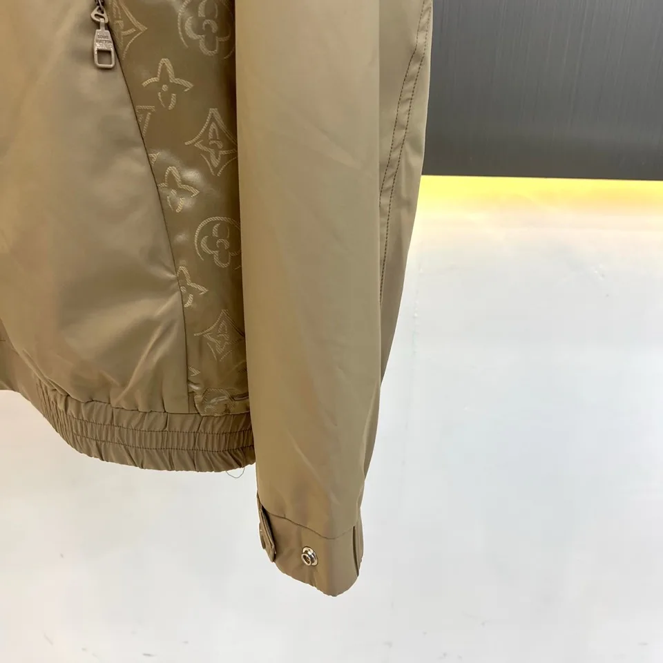 Men's Jackets And Down Jackets LOUIS VUITTON 18416745