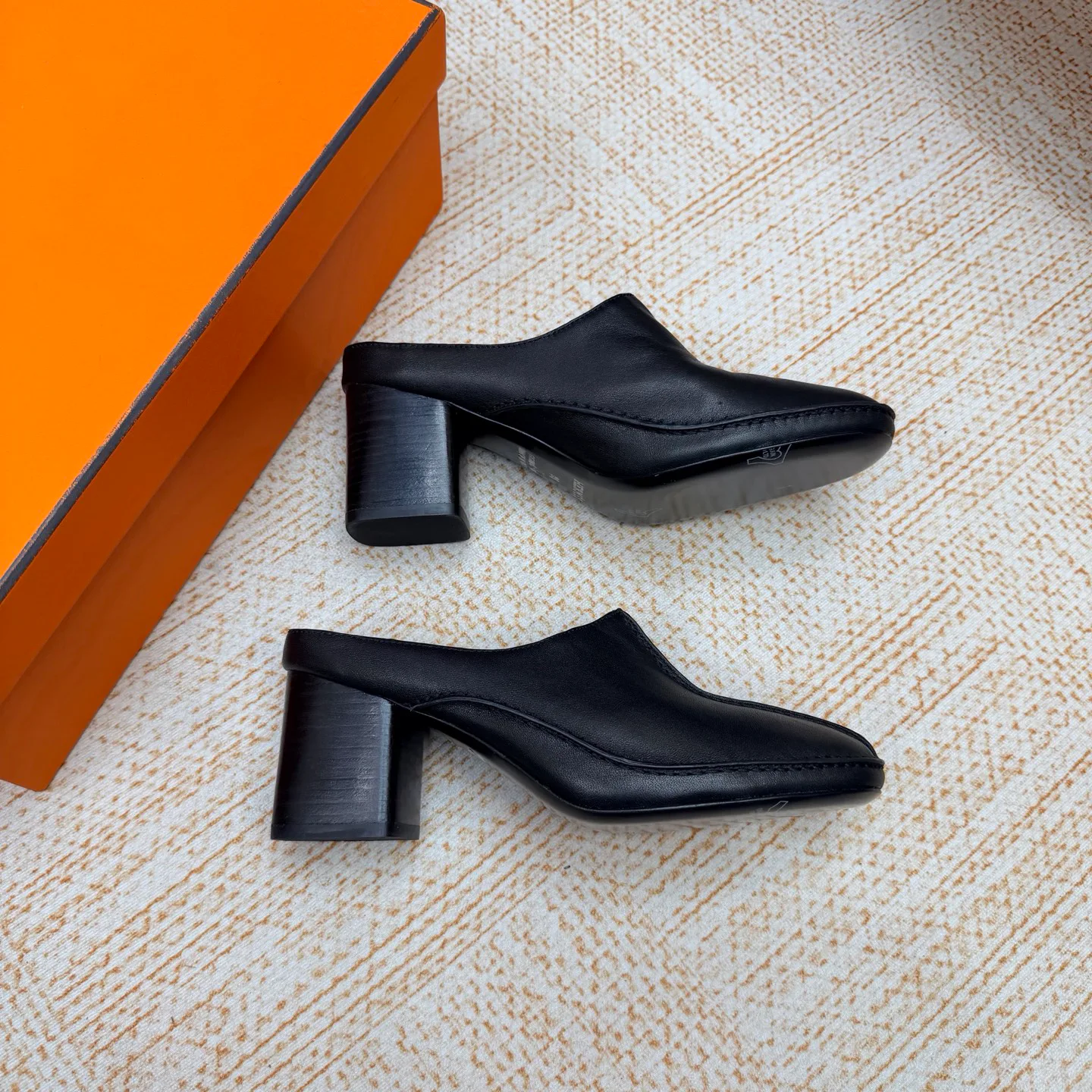 Women's Mules And Clogs HERMES 18377737