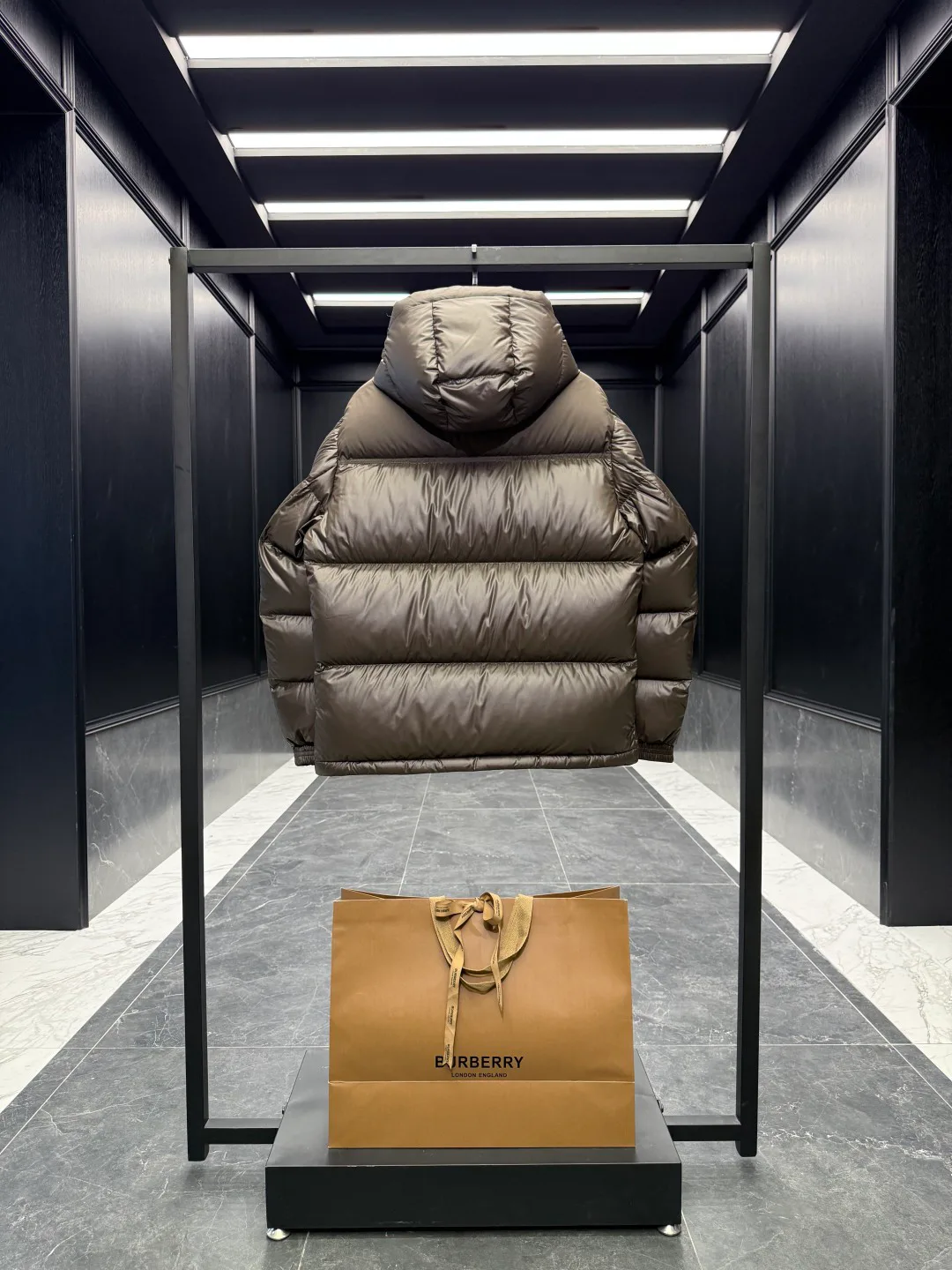 Men's Jackets And Down Jackets BURBERRY 18030051