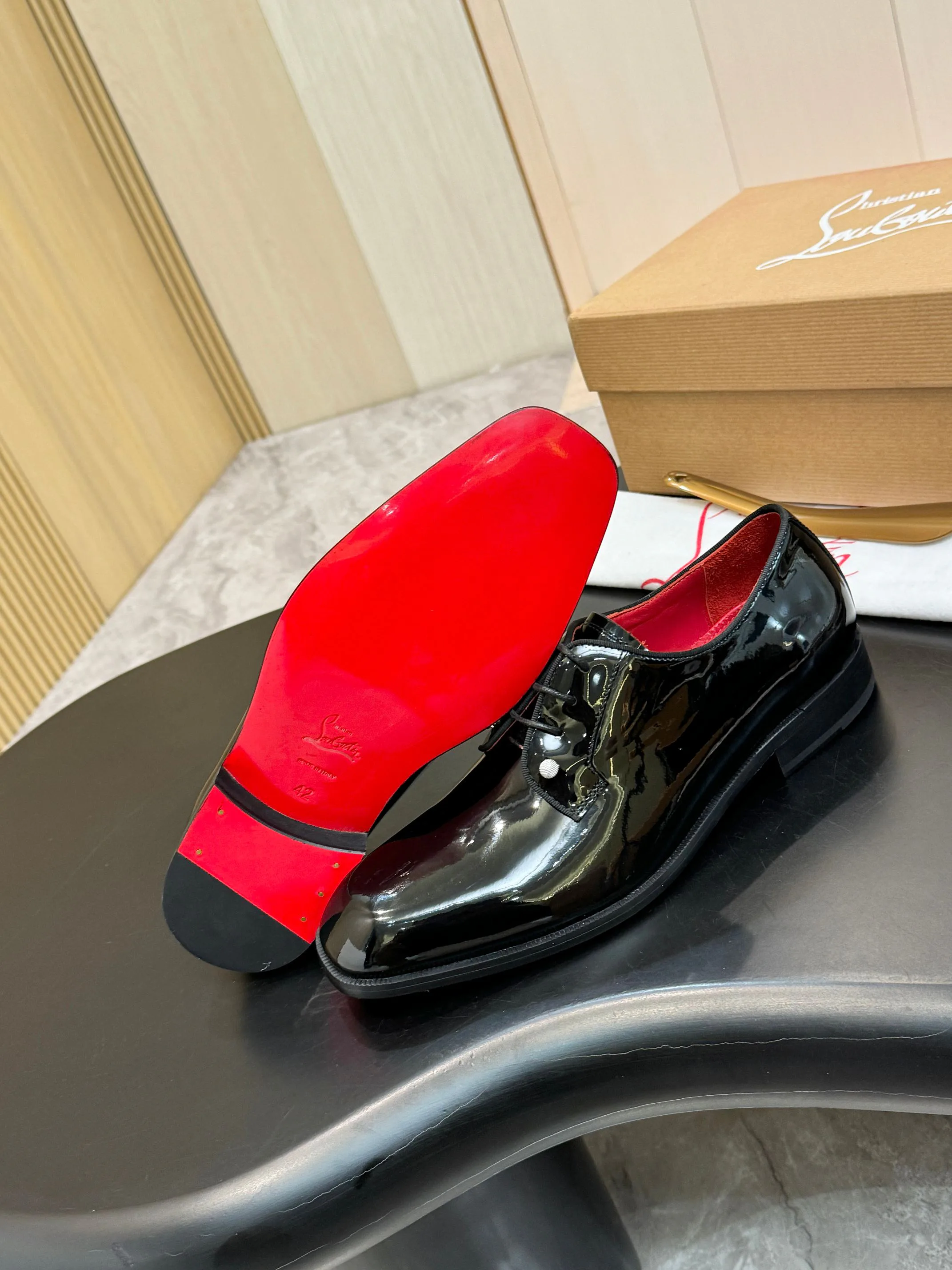 Men's Loafers And Dress Shoes CHRISTIAN LOUBOUTIN 18119101