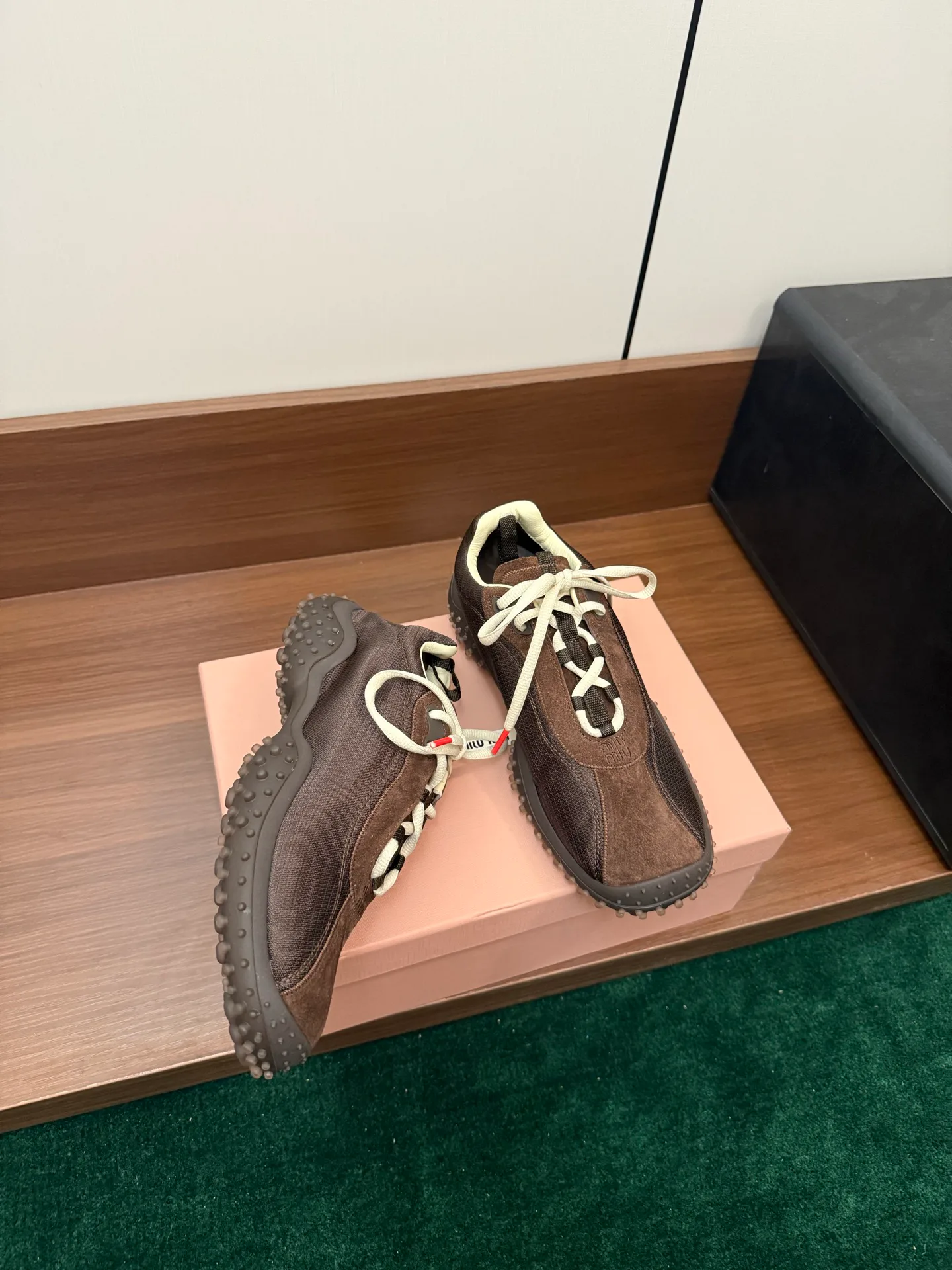 Women's Sneakers MIU MIU 18042058
