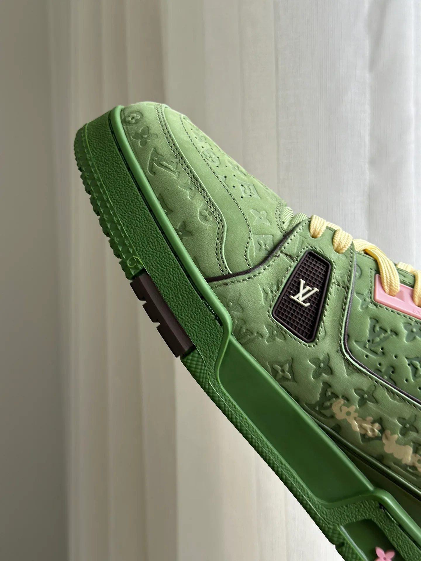 Women's Sneakers LOUIS VUITTON 18014114
