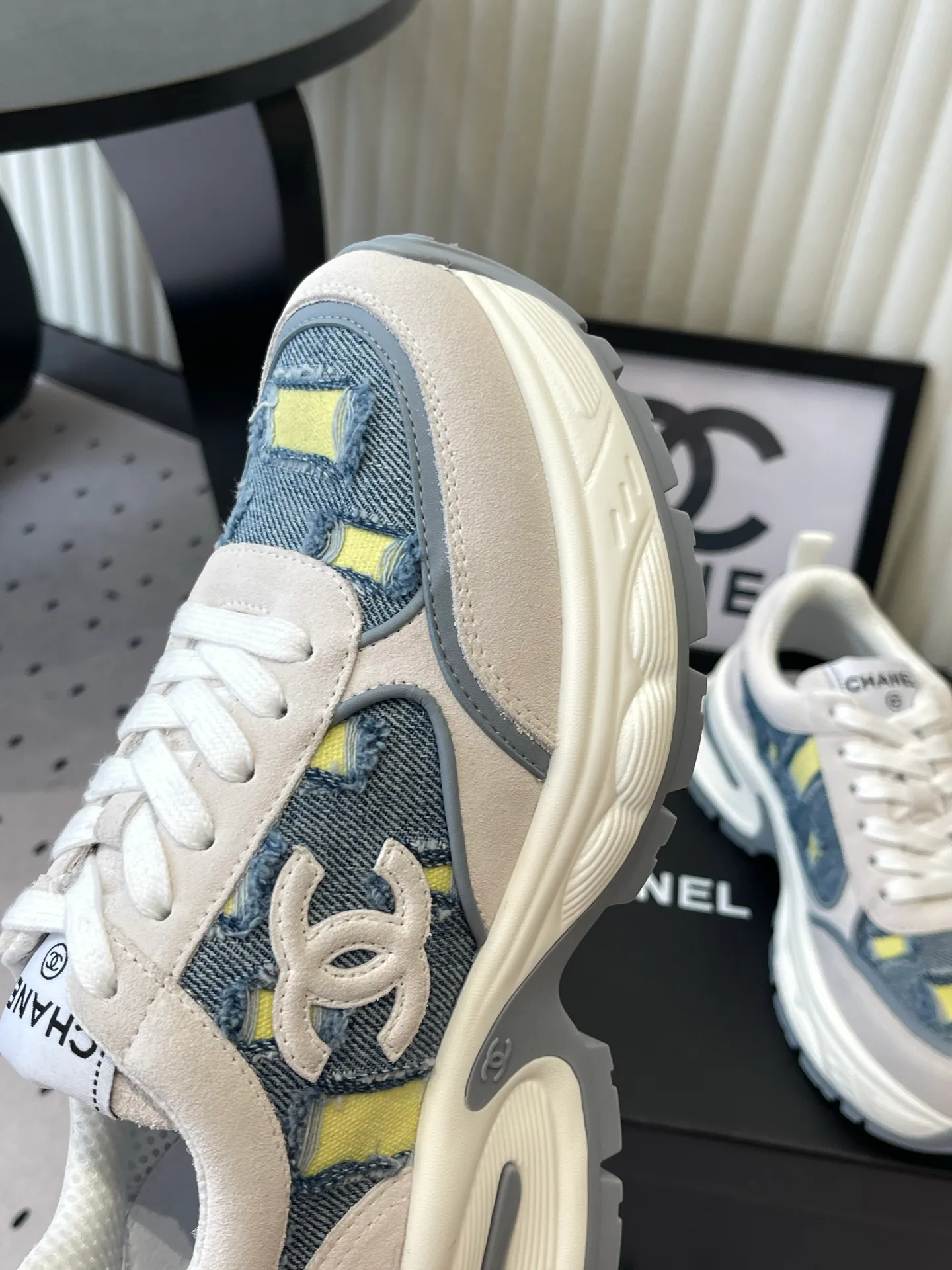 Women's Sneakers CHANEL 17769664