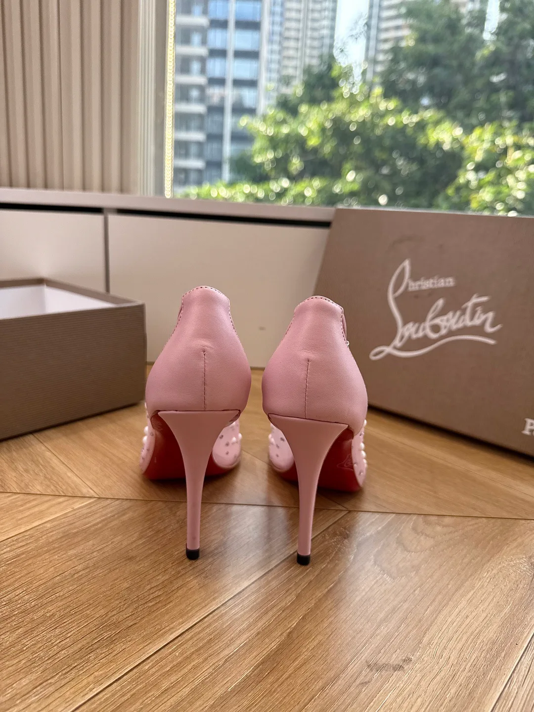 Women's Heels CHRISTIAN LOUBOUTIN 17480779
