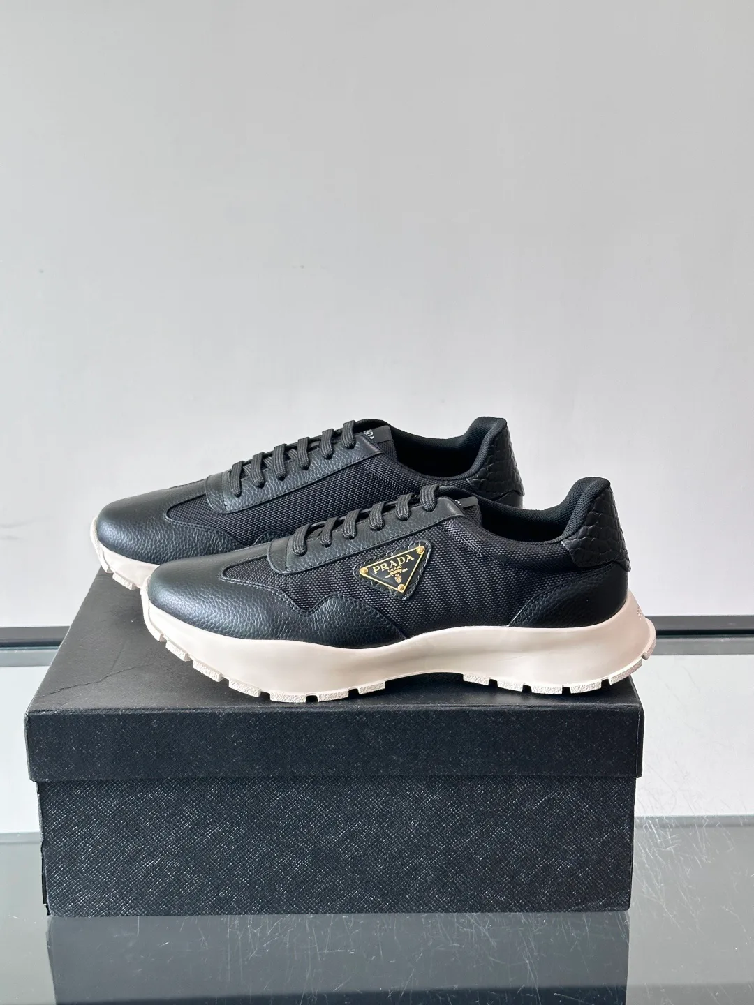 Men's Sneakers PRADA 17982157