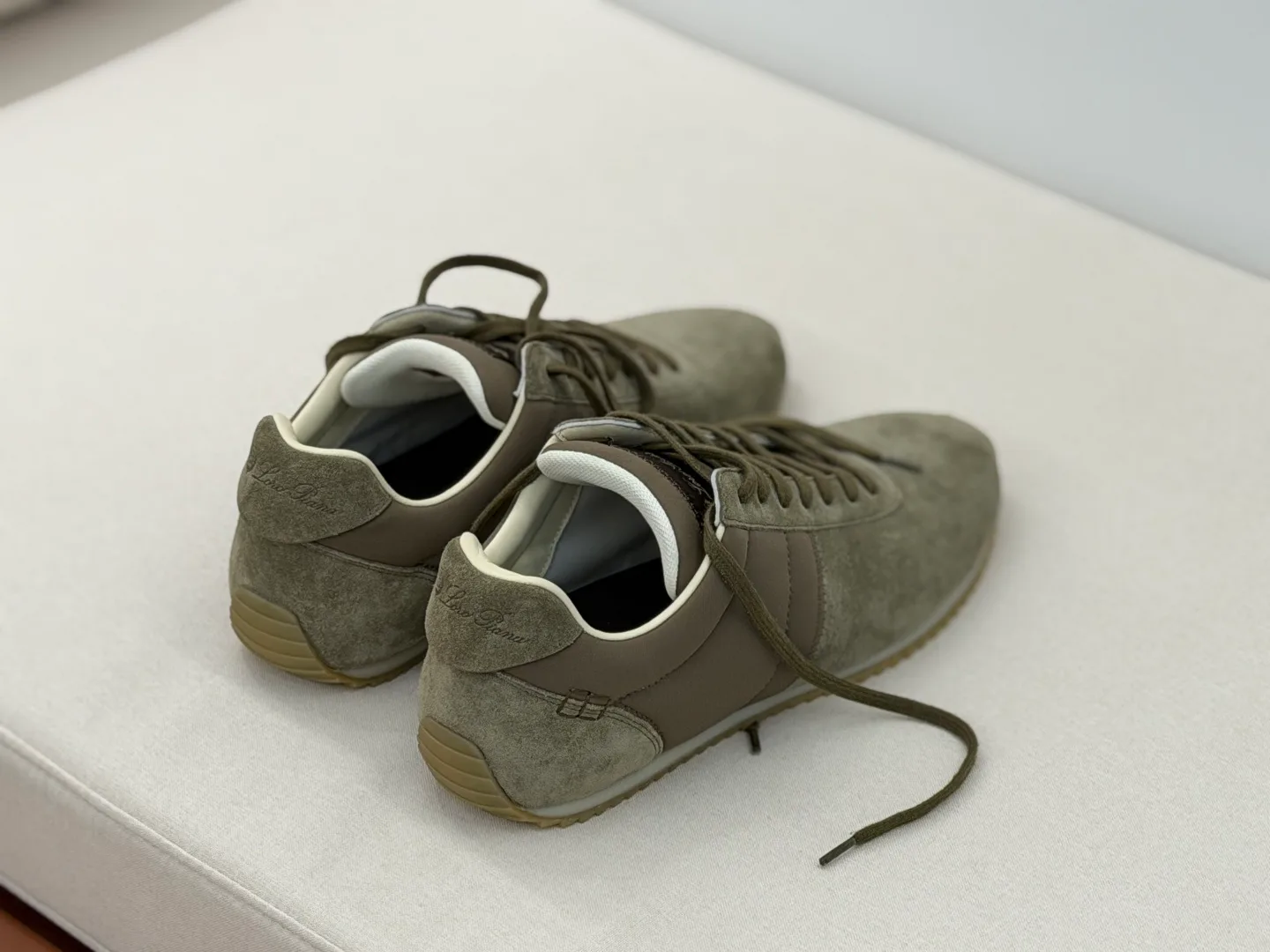 Men's Sneakers LORO PIANA 18393585