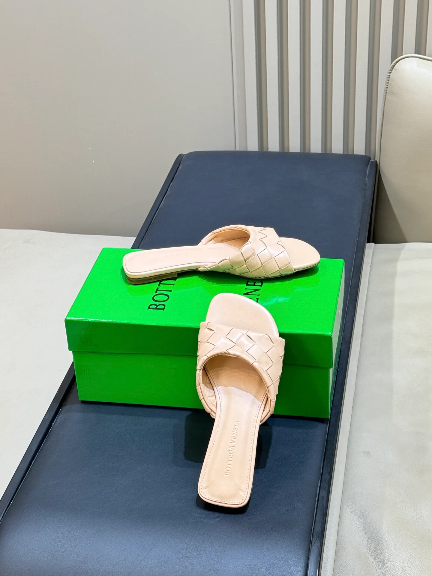 Women's Mules And Clogs BOTTEGA VENETA 18072967