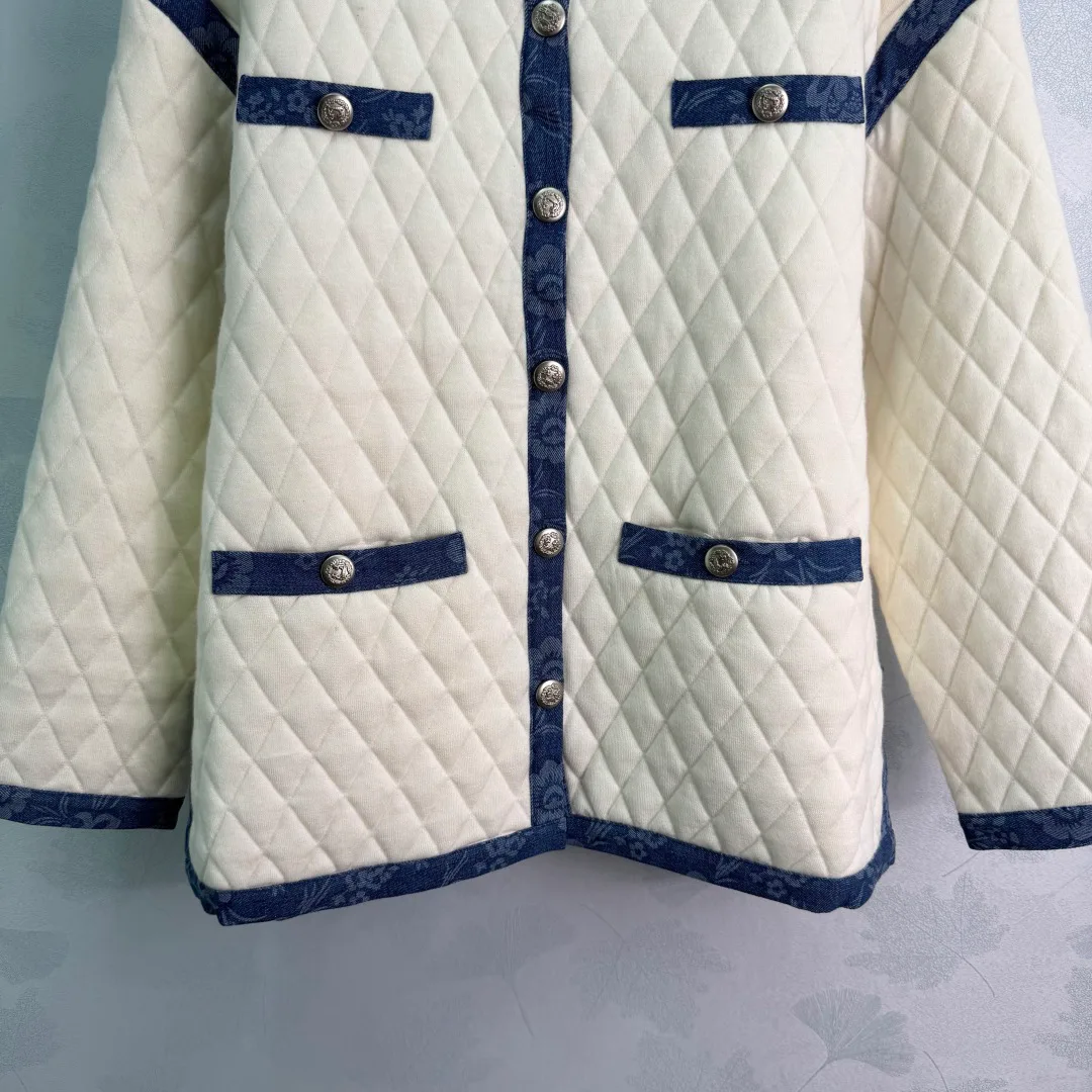 Women's Jackets And Down Jackets CHANEL 18363007