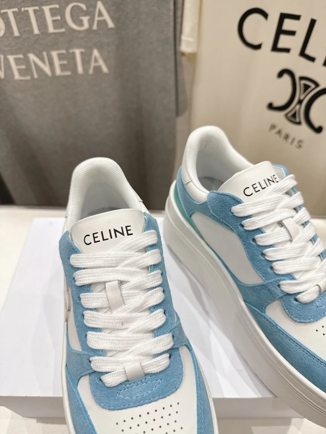Women's Sneakers CELINE 18534875