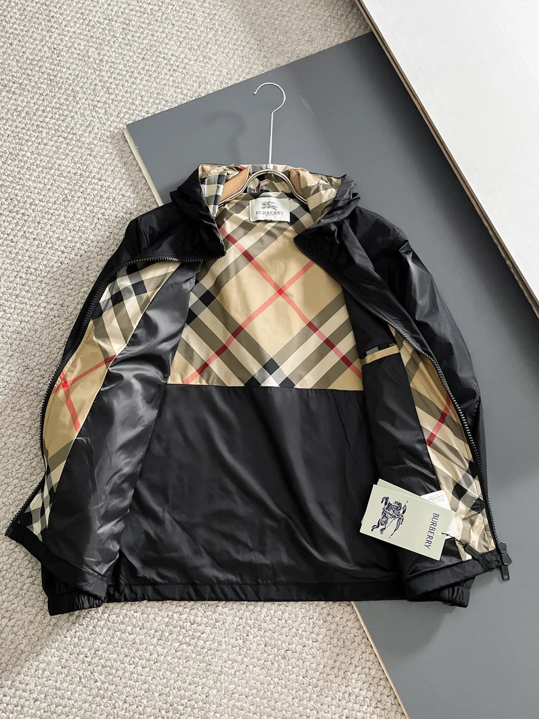 Men's Jackets And Down Jackets BURBERRY 17799708