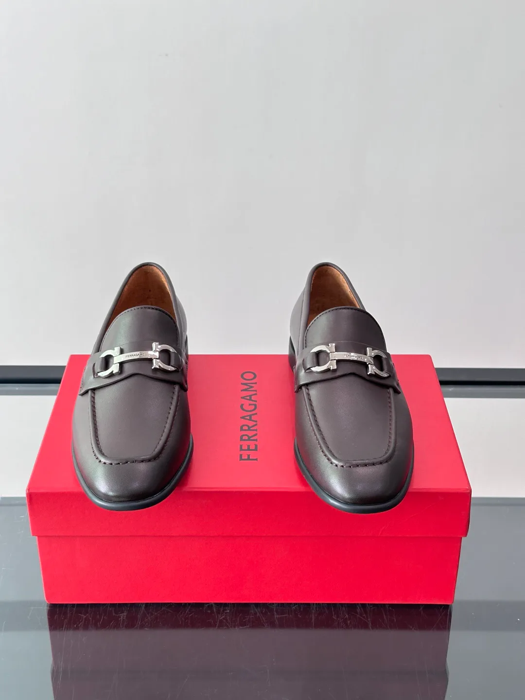Men's Loafers And Dress Shoes SALVATORE FERRAGAMO 18079492