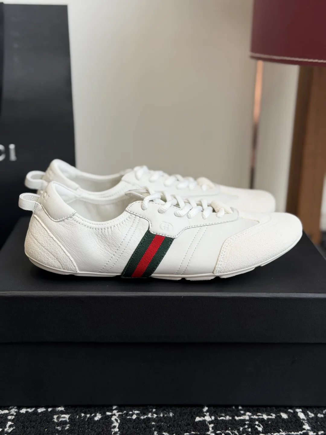 Women's Sneakers GUCCI 18121098