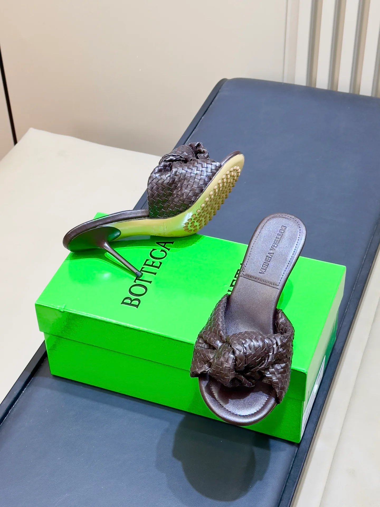 Women's Mules And Clogs BOTTEGA VENETA 18073351
