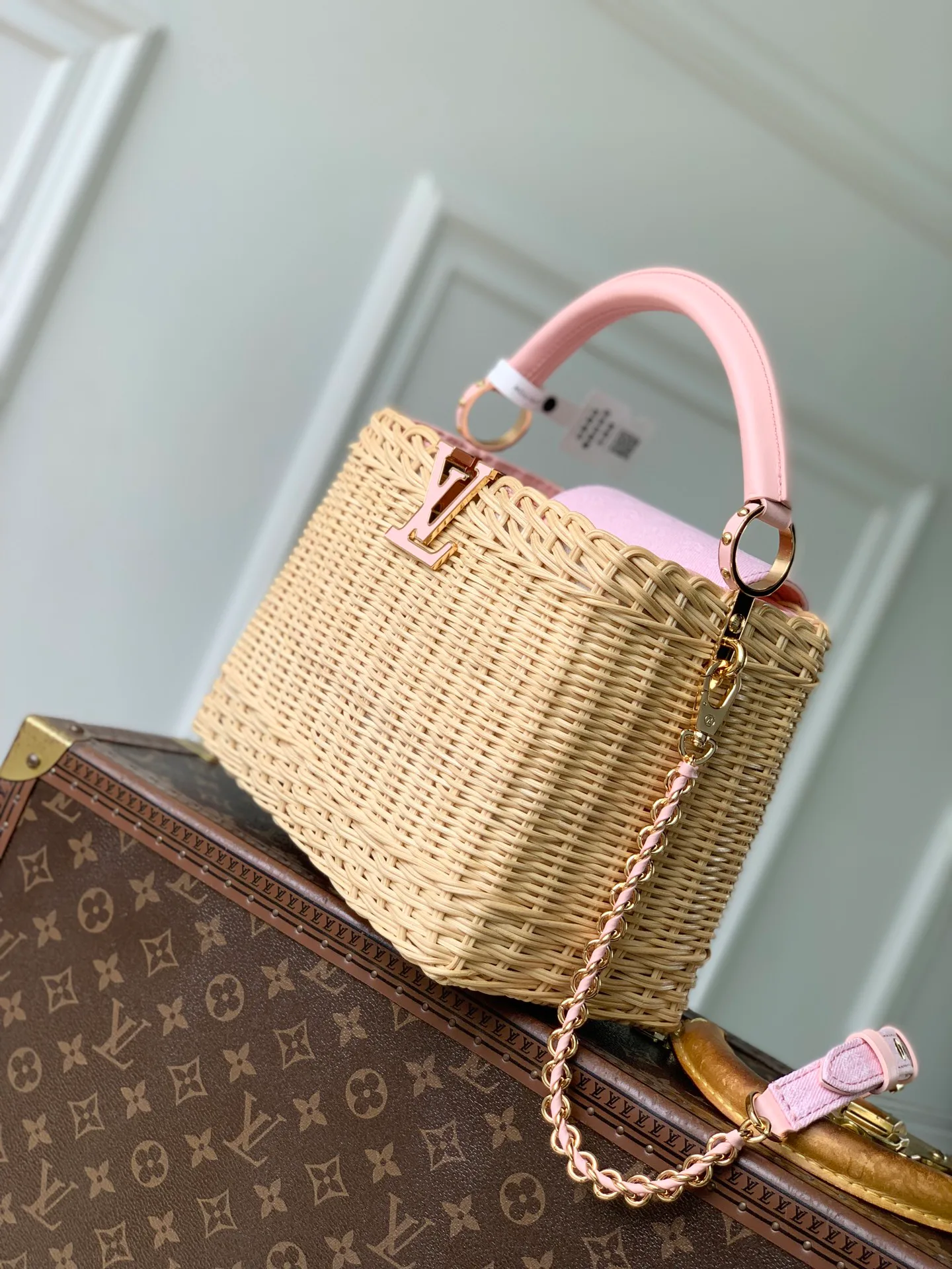 Women's Classic Handbags LOUIS VUITTON 18147579