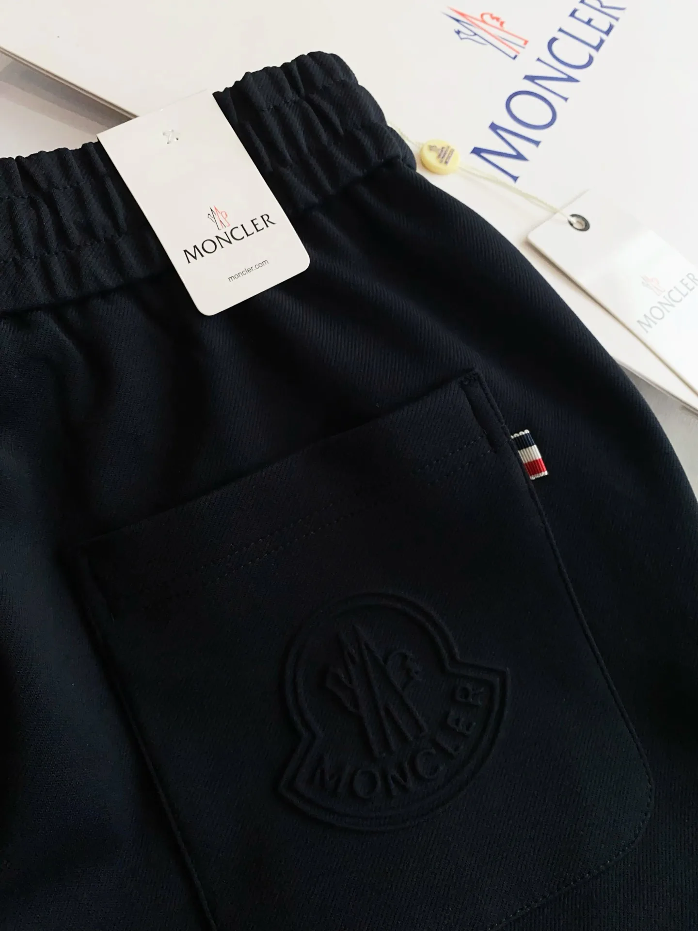 Men's Trousers MONCLER 17973352