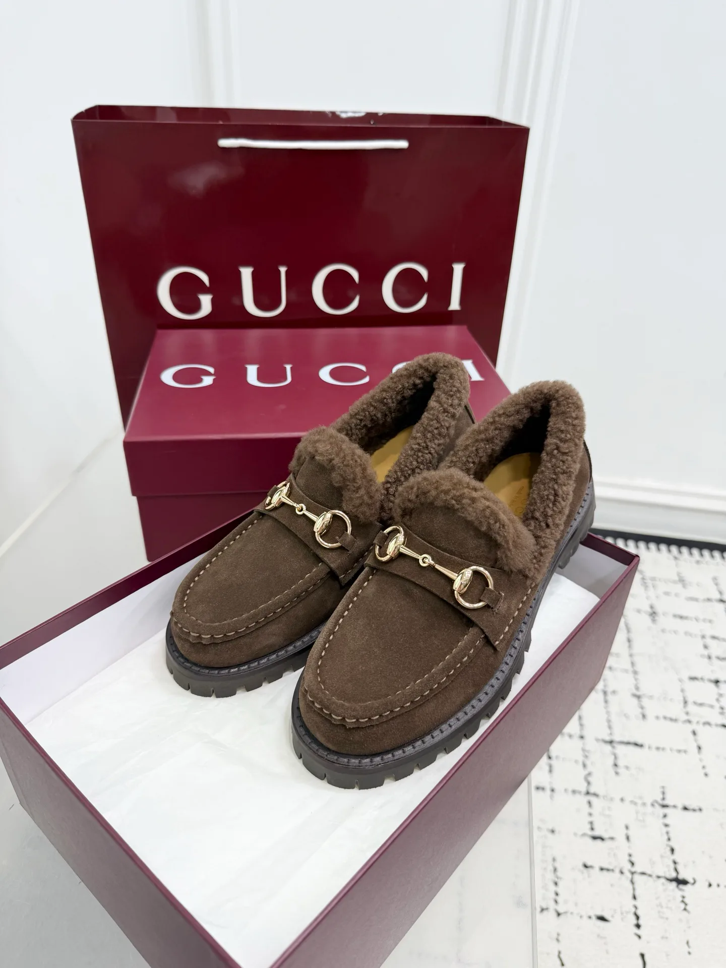 Women's Loafers And Moccasins GUCCI 18393490