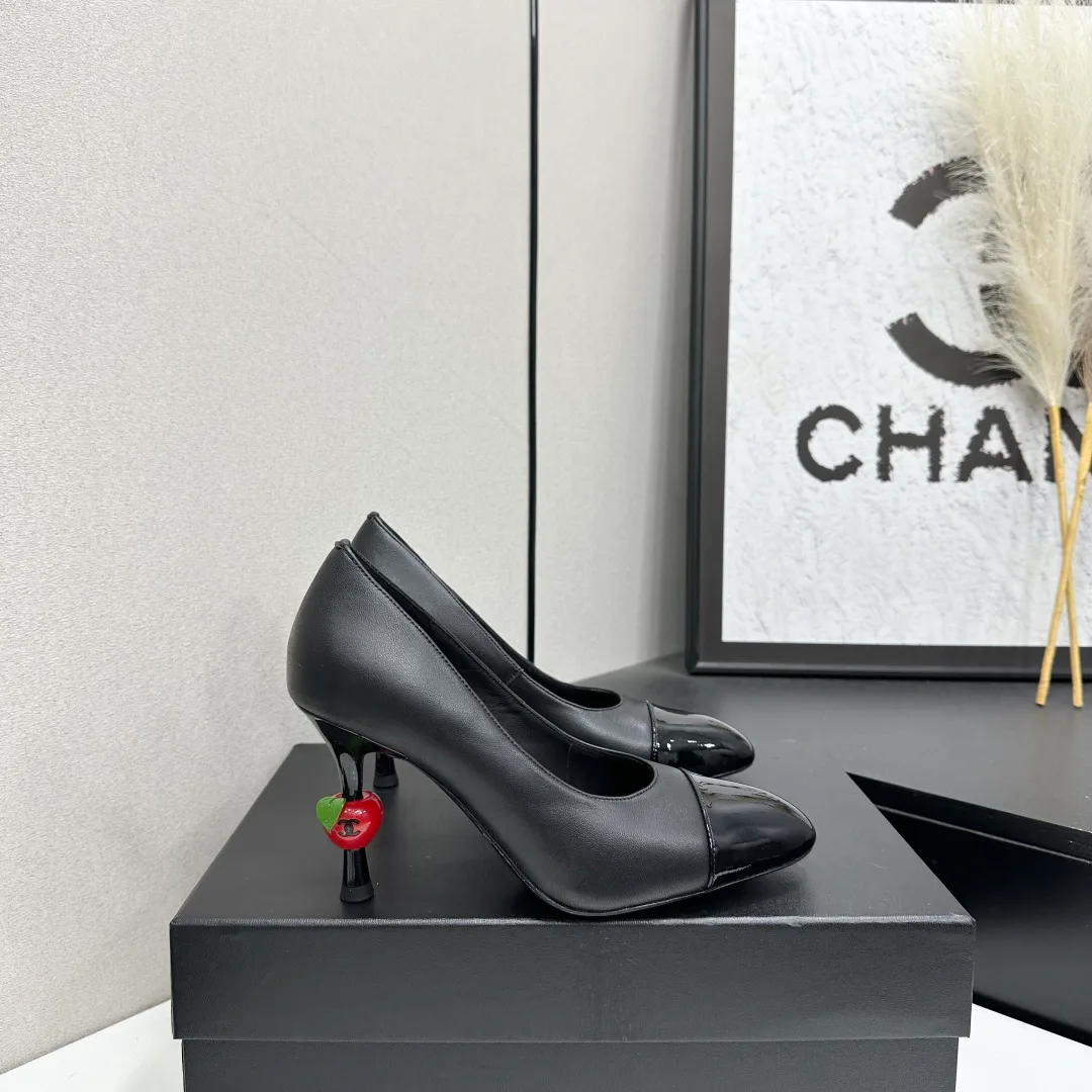 Women's Heels CHANEL 18083709