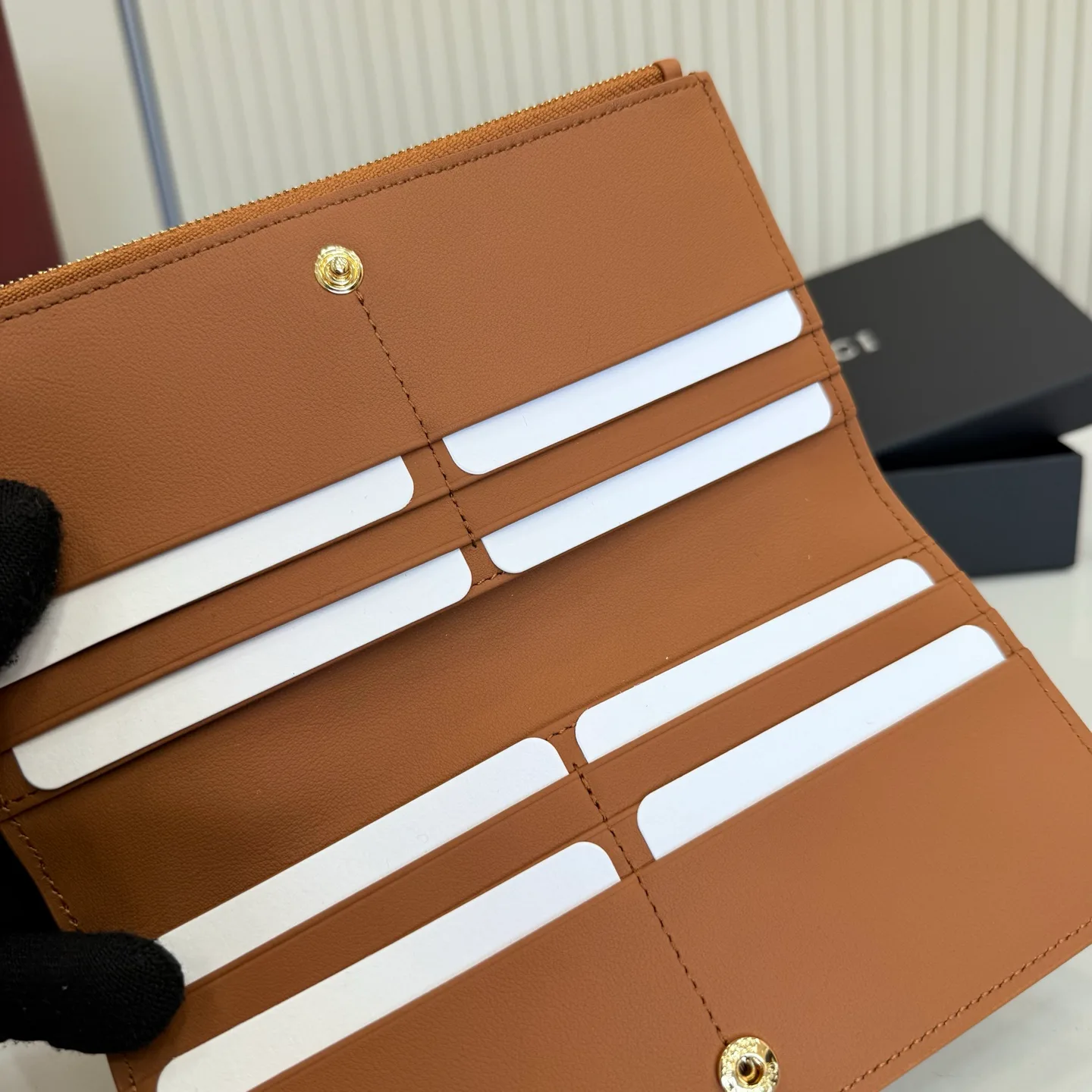 Women's Clutches GUCCI 17948252