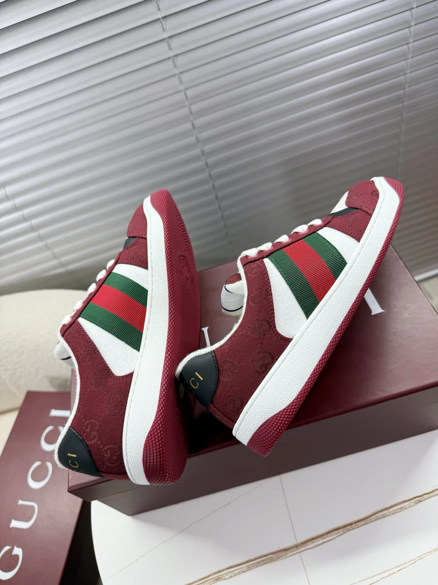 Women's Sneakers GUCCI 17451089