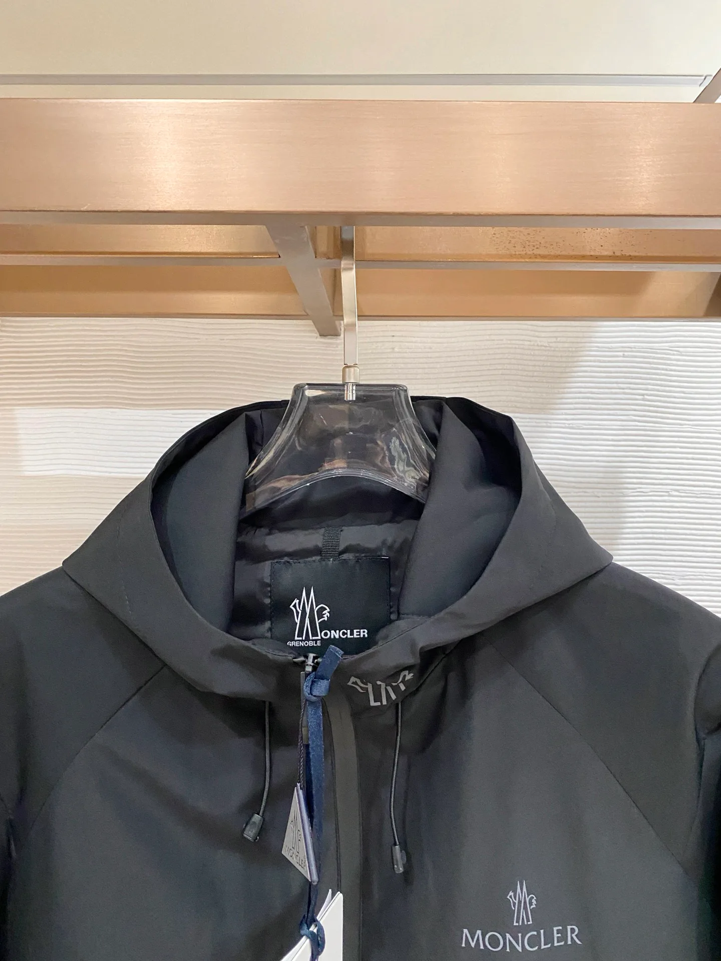 Men's Jackets And Down Jackets MONCLER 17993075