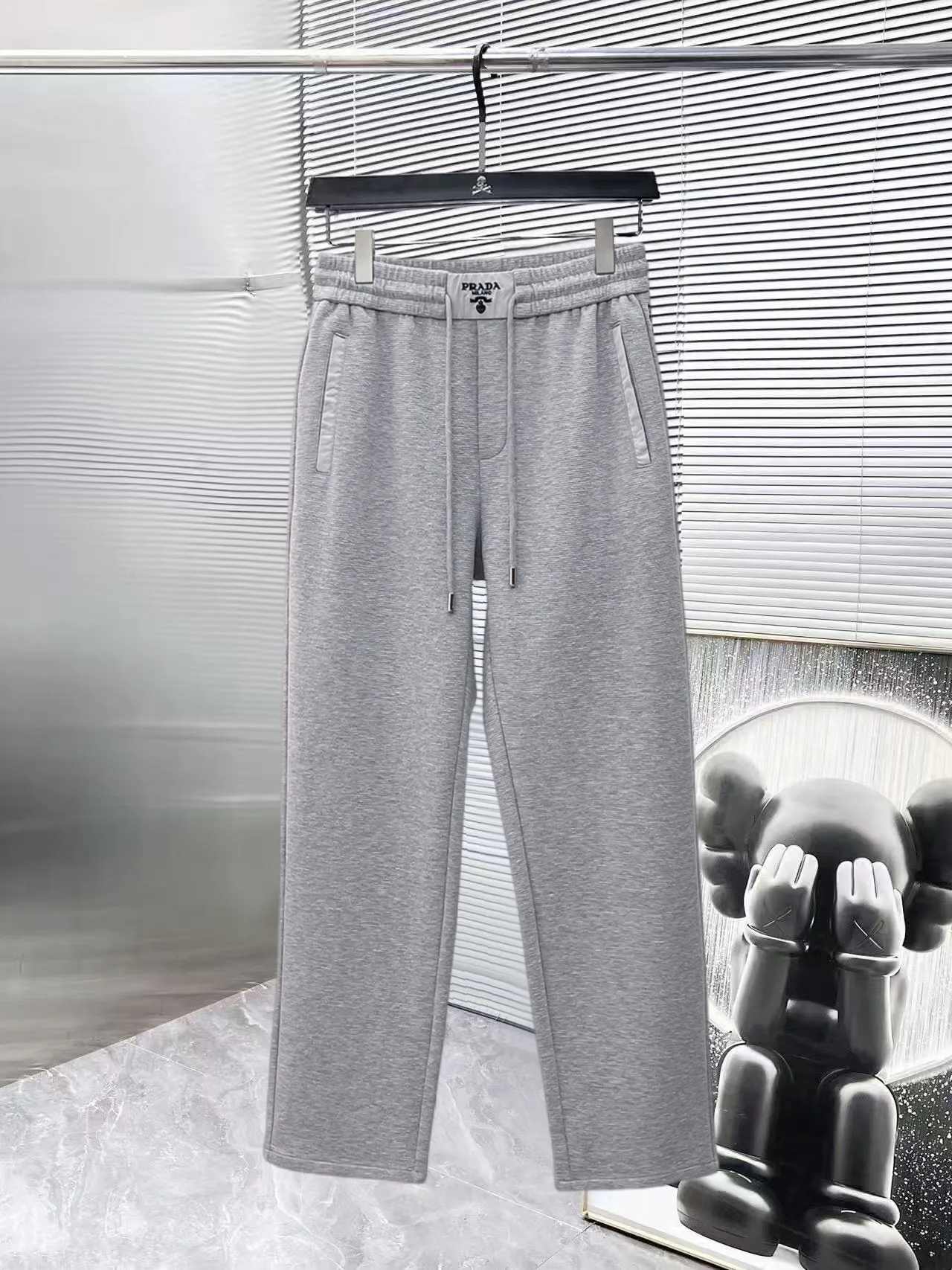 Men's Trousers PRADA 18197325