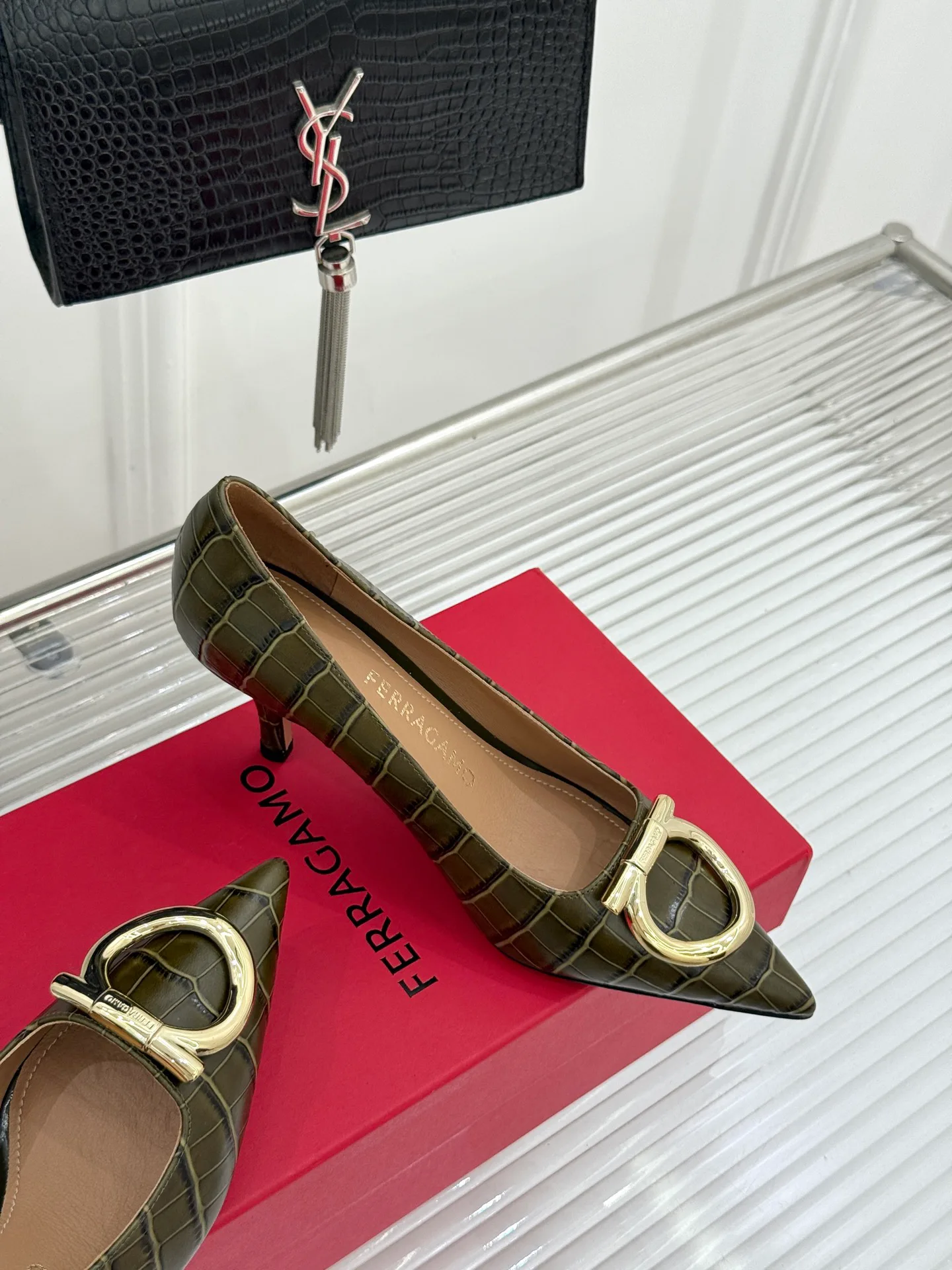 Women's Heels SALVATORE FERRAGAMO 18104108