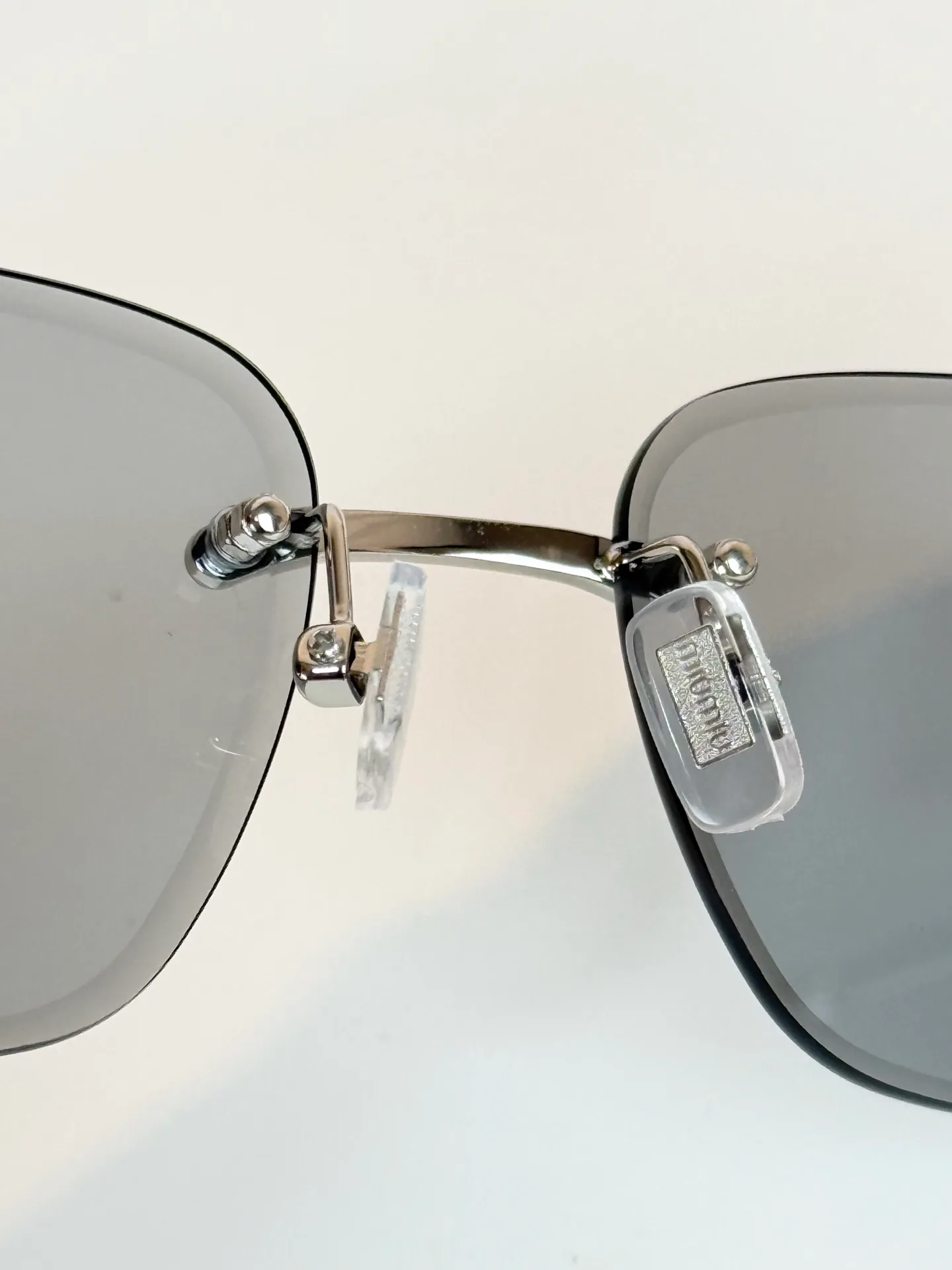 Glasses MIU MIU 18118082