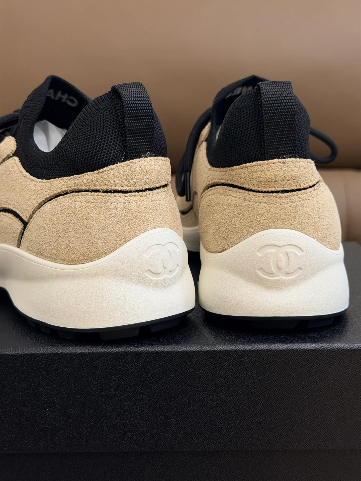 Women's Sneakers CHANEL 17510609