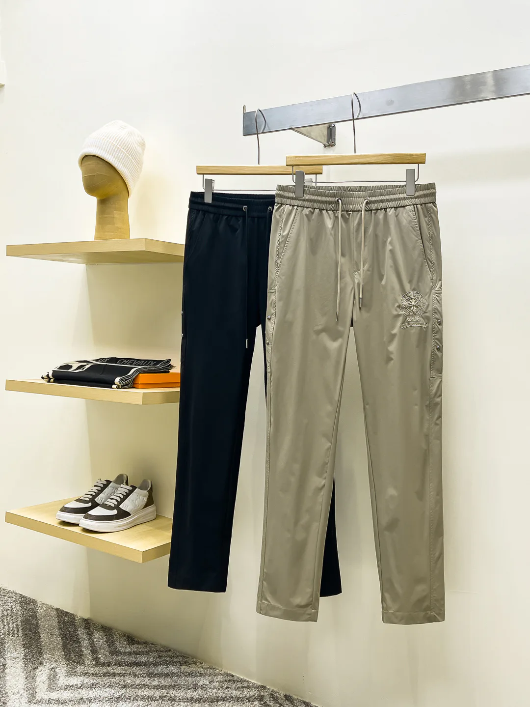 Men's Trousers CHROME HEARTS 18499228