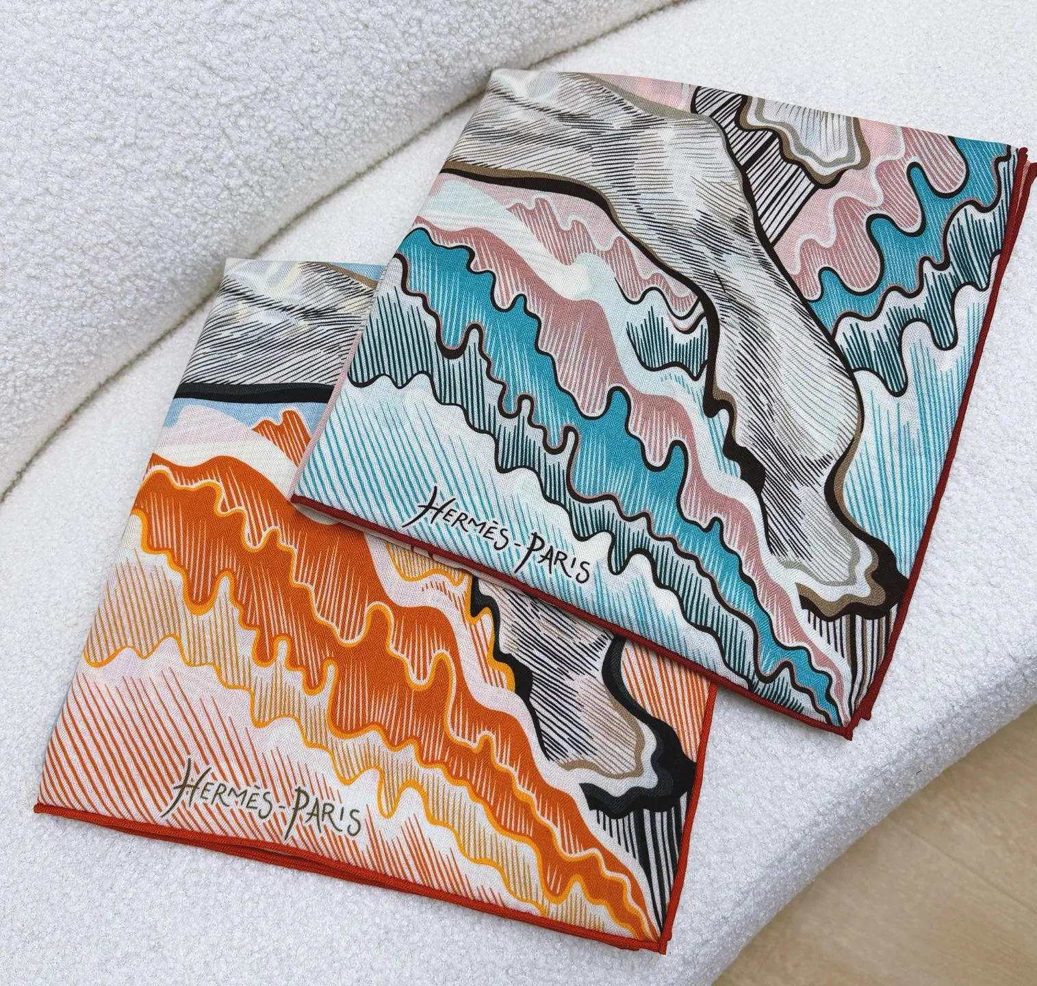 Silk Scarves HERMES 18222451