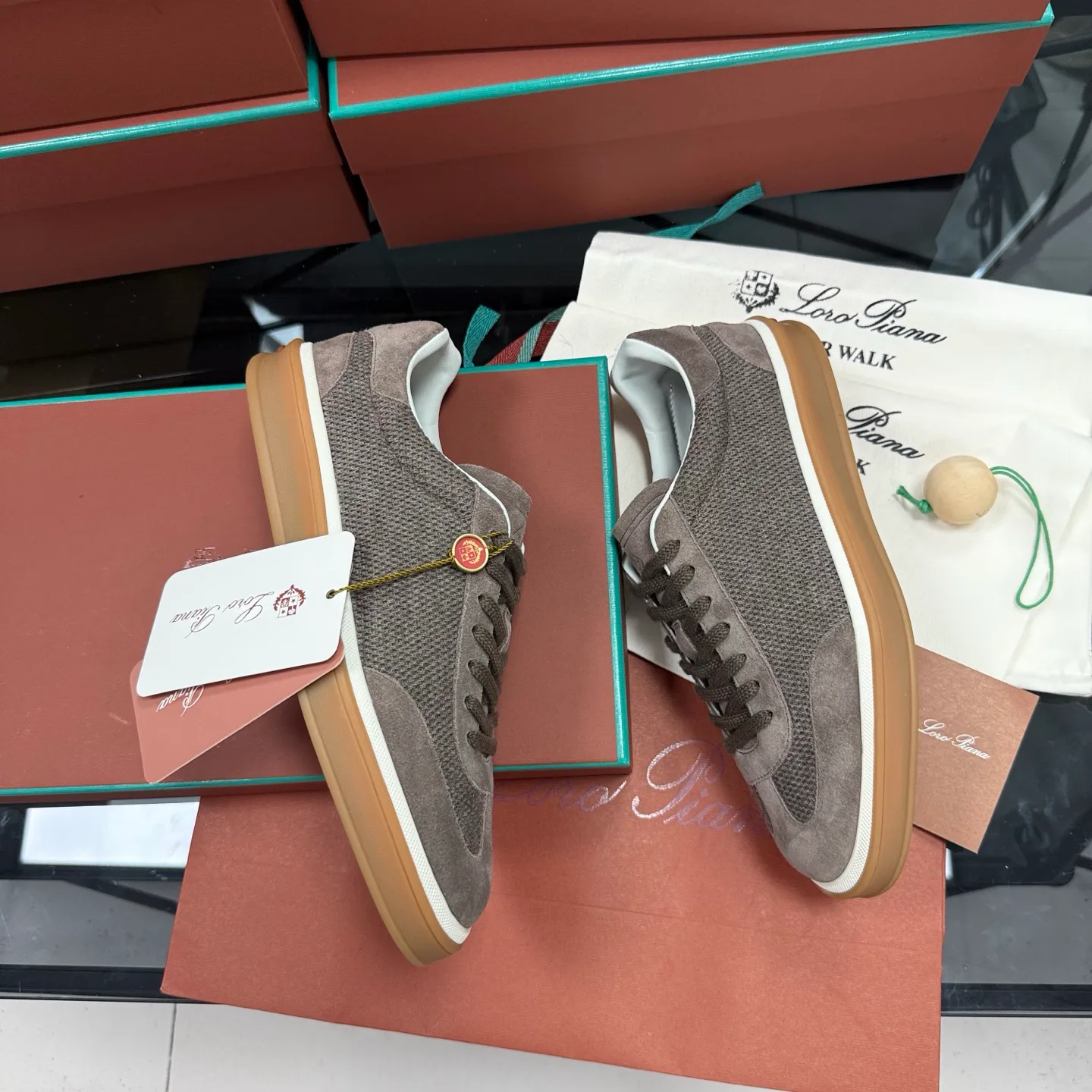Women's Sneakers LORO PIANA 17955578