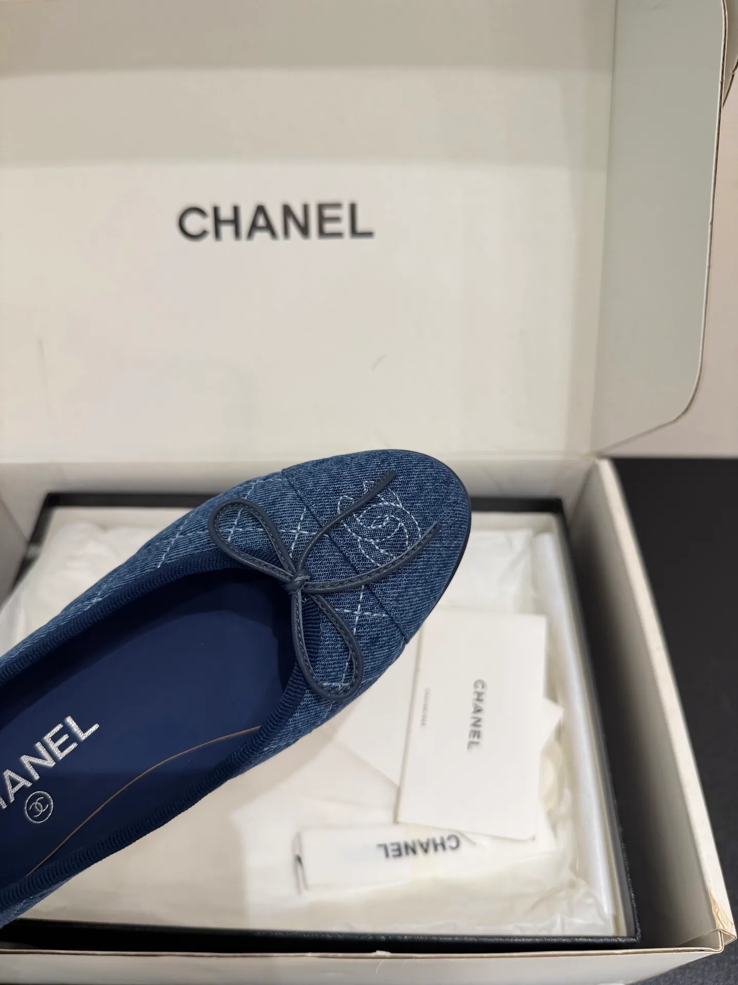 Women's Ballet Flats CHANEL 18080151