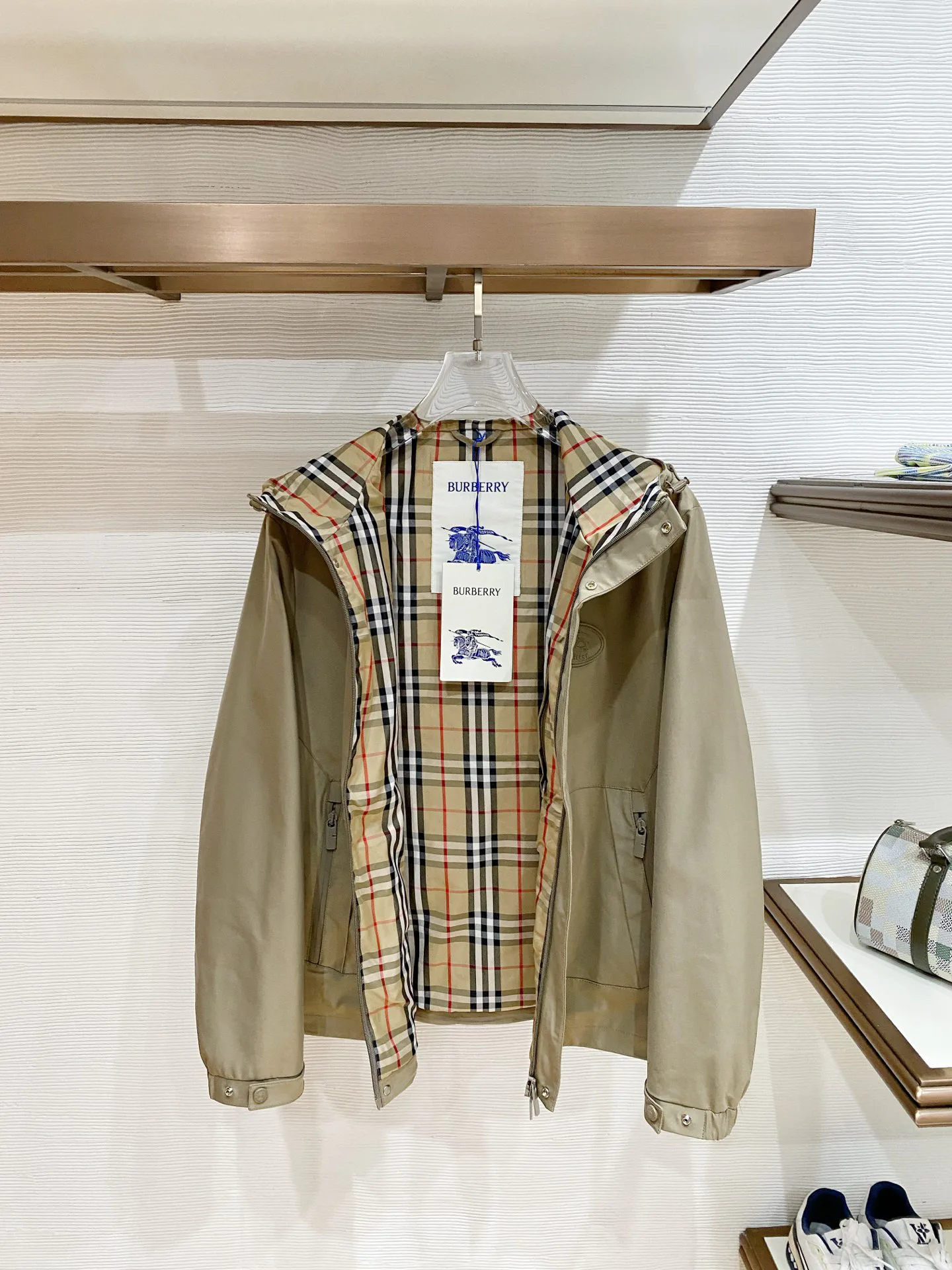 Куртки И Пуховики Мужские Burberry 18618725